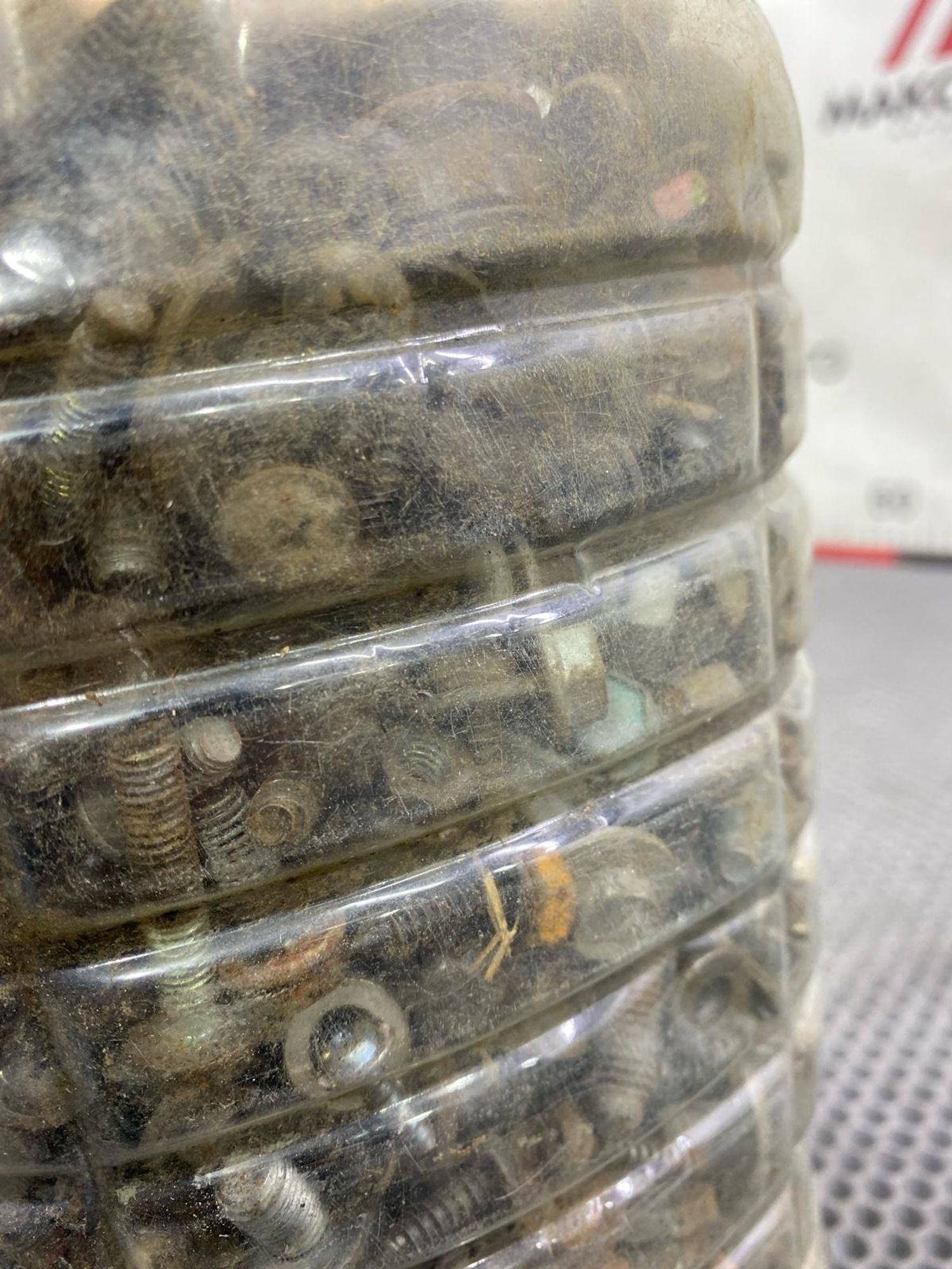 Б/У болты и гайки 5 литров, 800 рублей, Краснодар