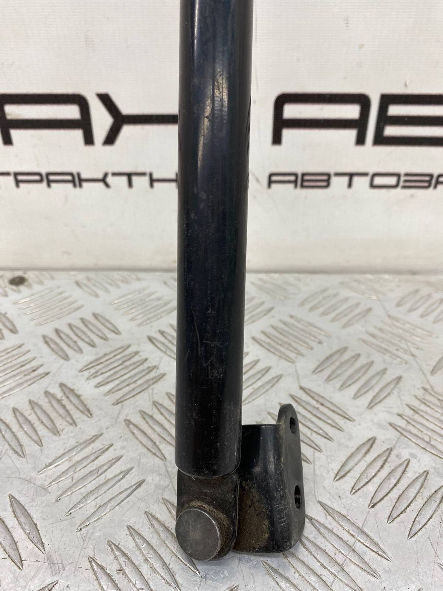 Б/У амортизатор багажника (газлифт, опора) задний, 800 рублей, Краснодар