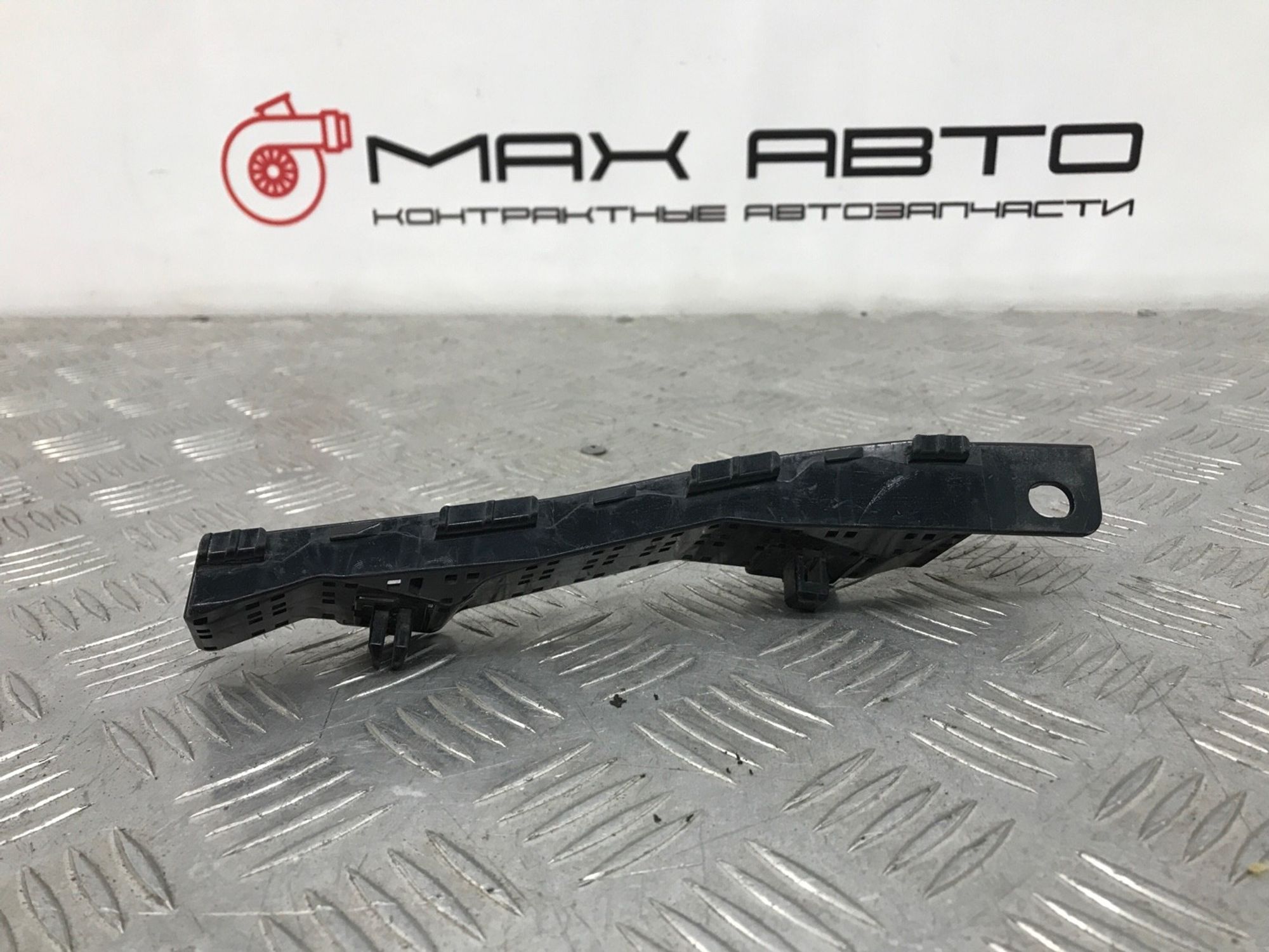 Б/У крепление бампера (кронштейн) передний правый, 440 рублей, Краснодар