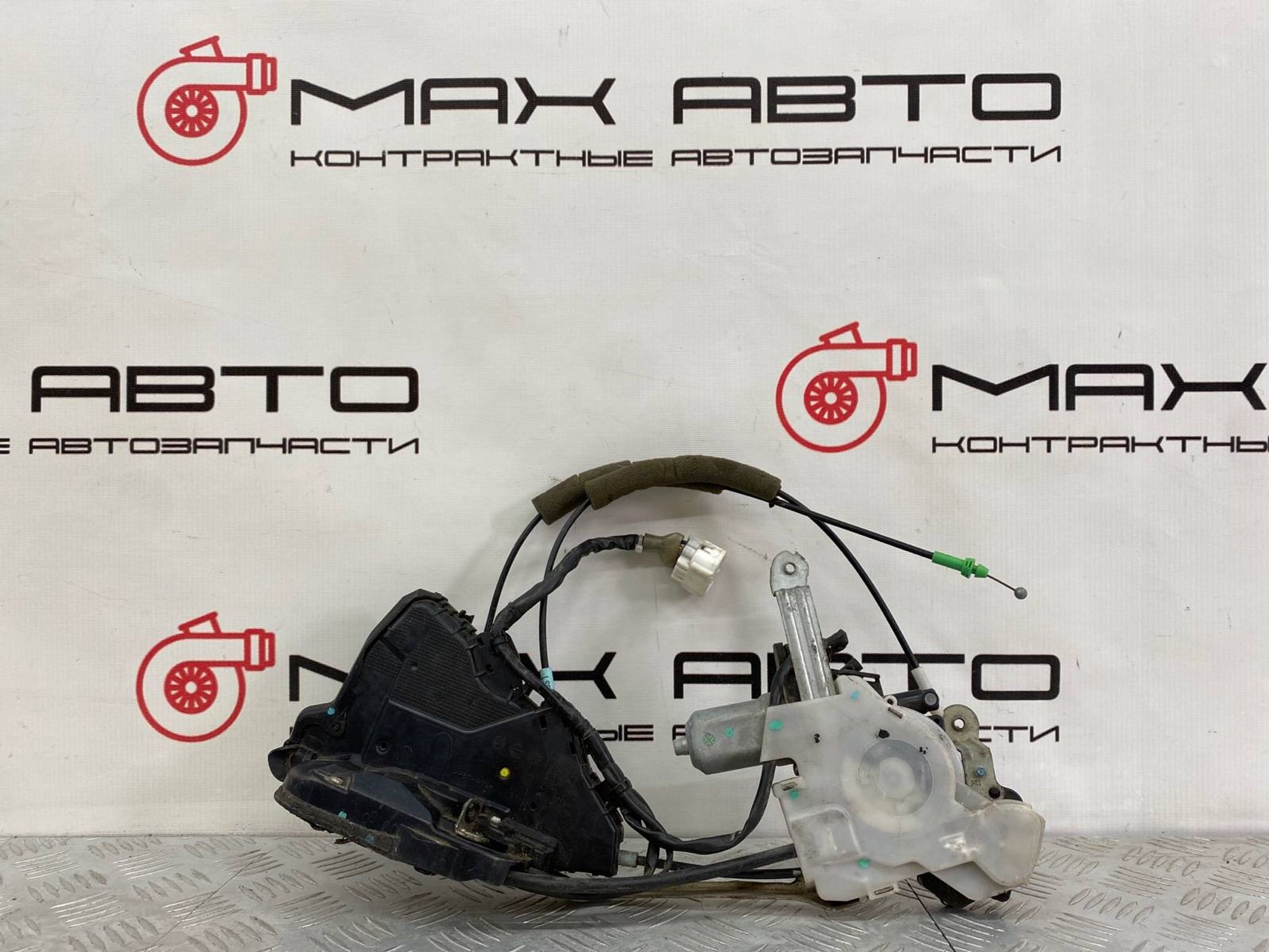 Б/У Замок двери передний правый Lexus Ls460 USF40 2010, 3990 рублей, Краснодар