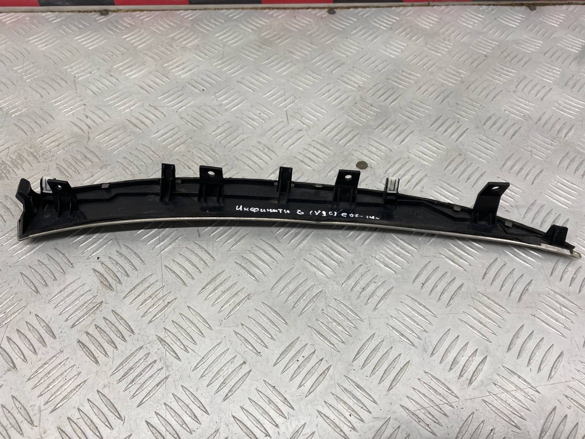 Б/У накладка торпеды передний правый Infiniti G35, 720 рублей, Краснодар