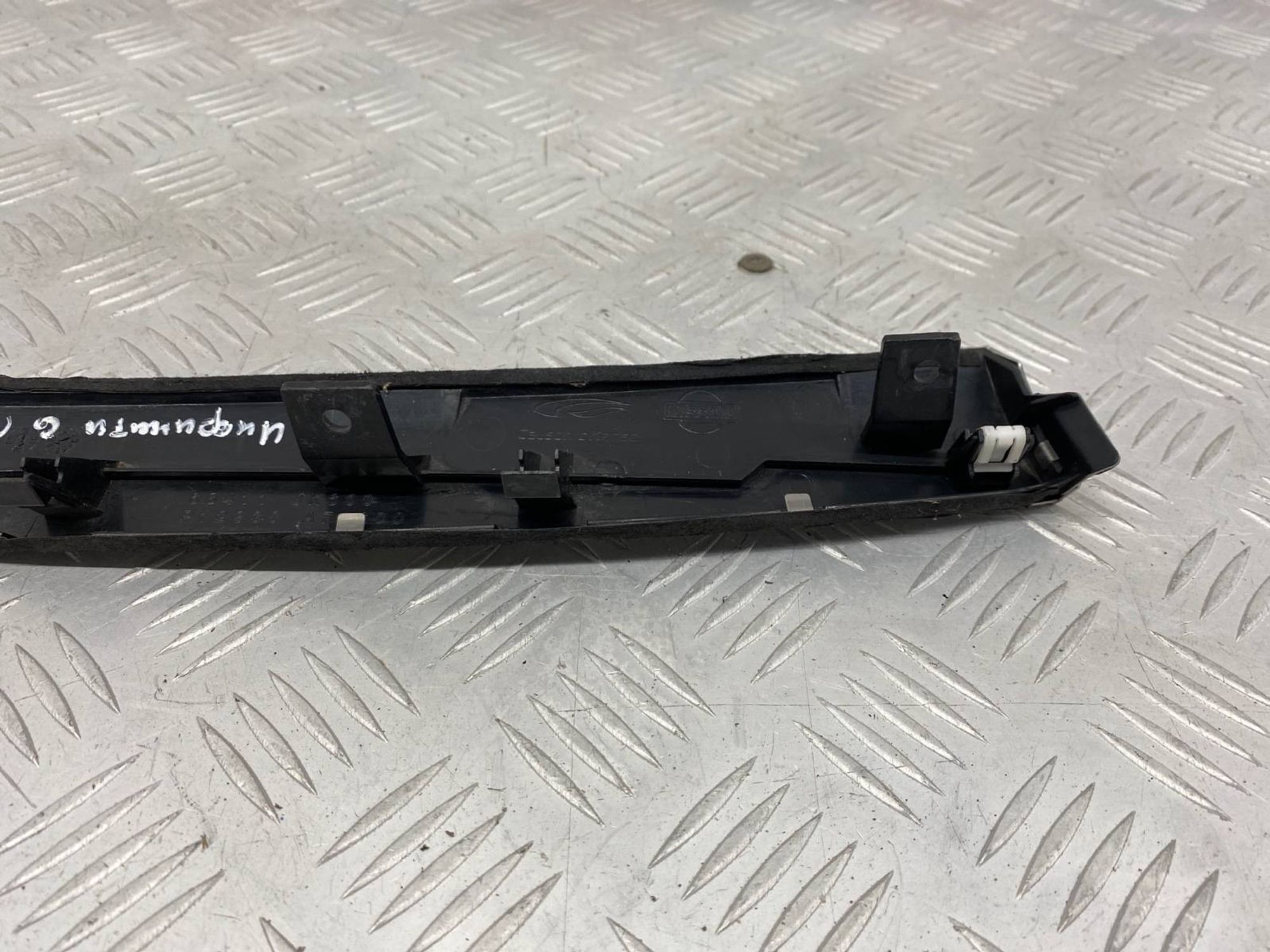 Б/У накладка торпеды передний правый Infiniti G35, 720 рублей, Краснодар