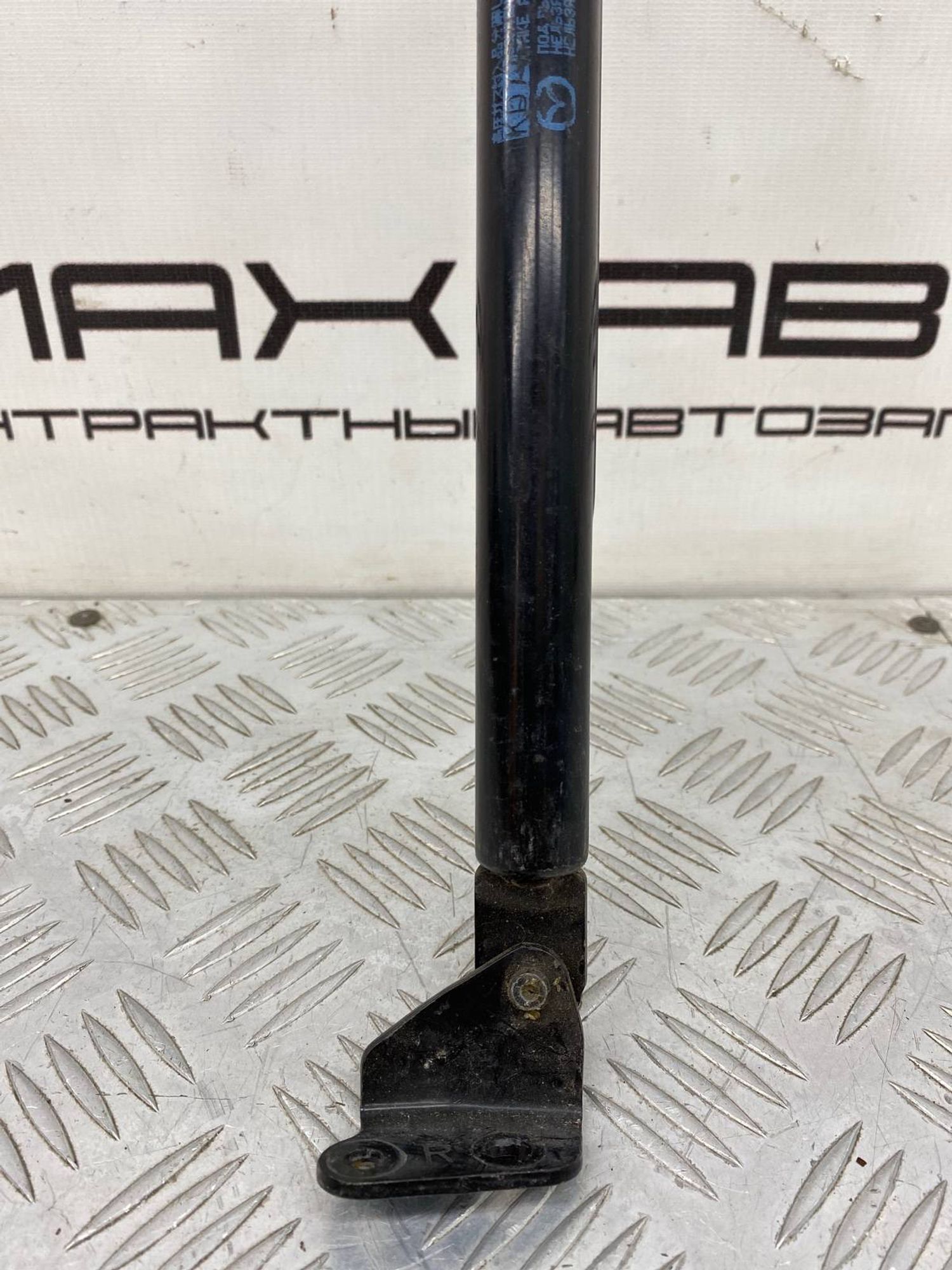 Б/У амортизатор багажника (газлифт, опора) задний, 800 рублей, Краснодар