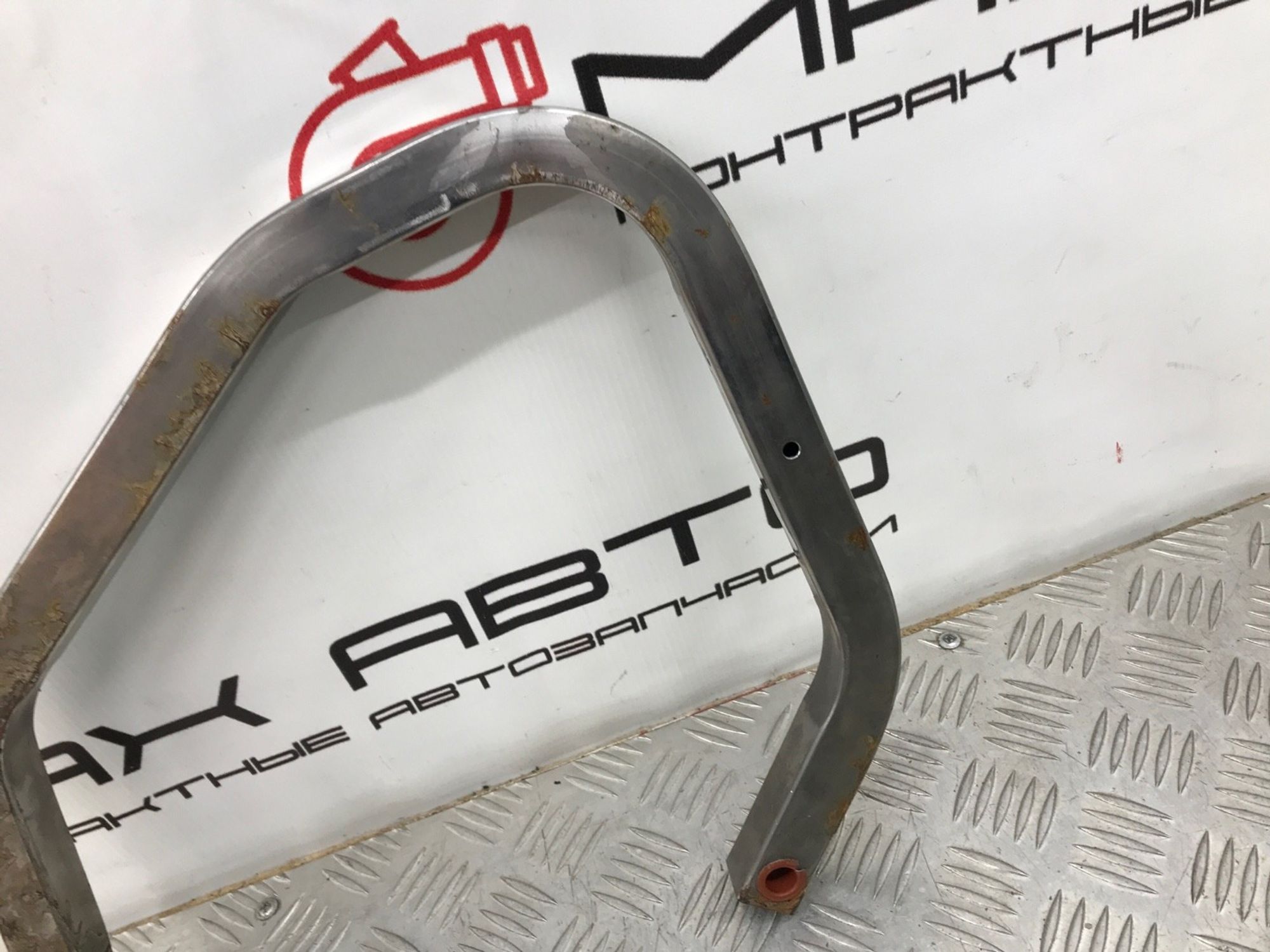 Б/У петля крышки багажника задний правый Renault, 800 рублей, Краснодар