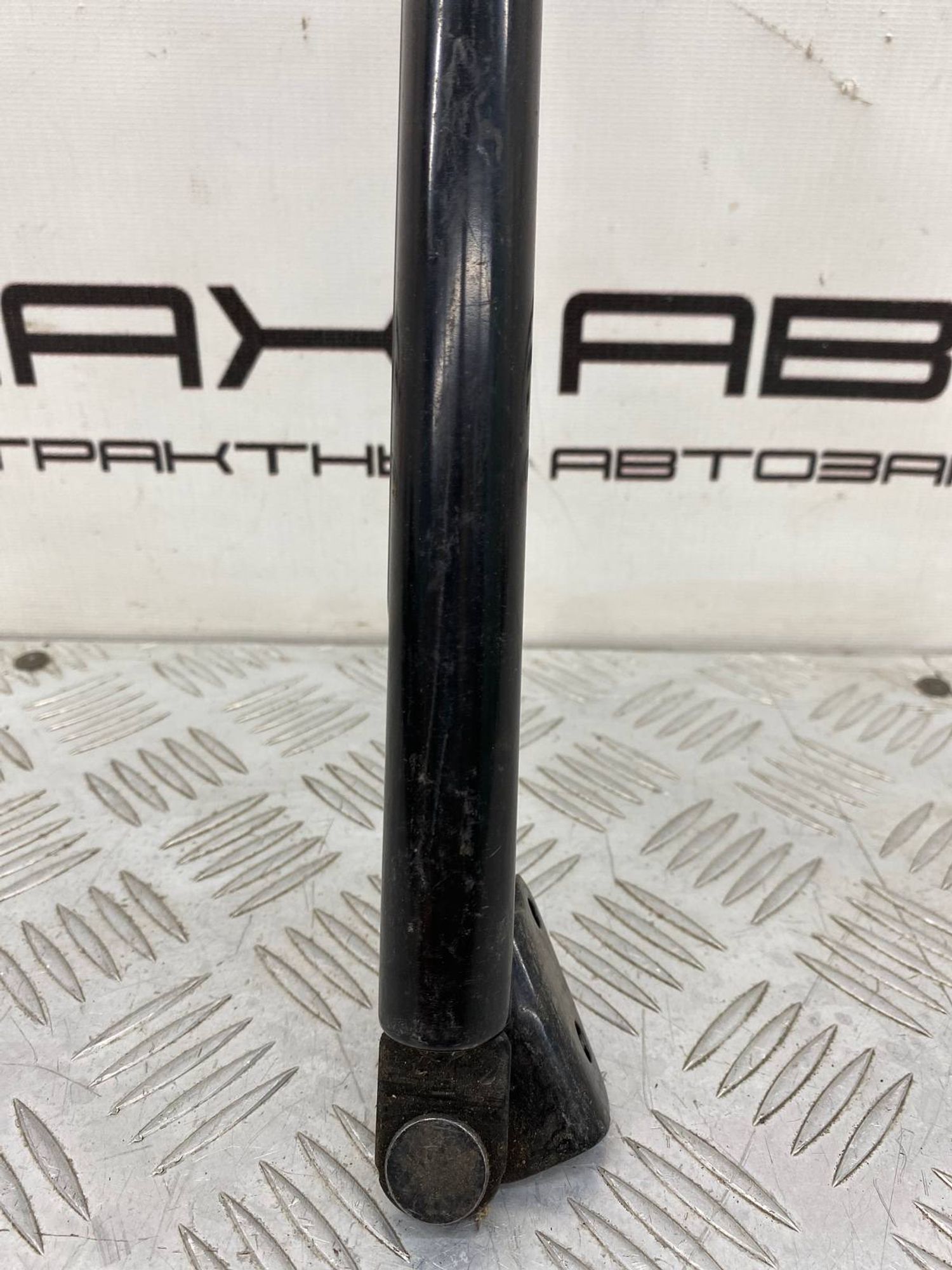 Б/У амортизатор багажника (газлифт, опора) задний, 800 рублей, Краснодар