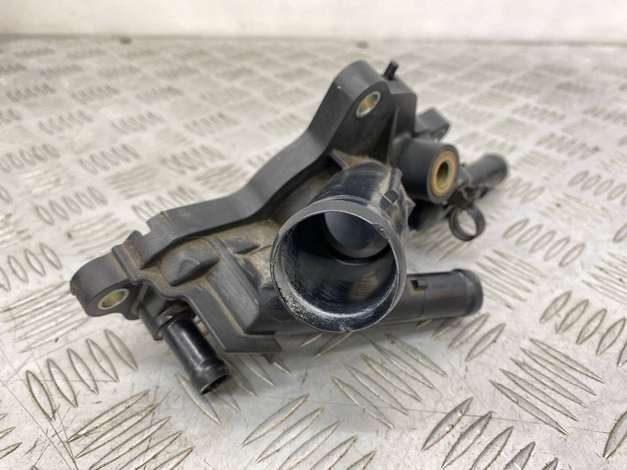 Б/У Корпус термостата Nissan X-Trail T32 MR20 2013, 2800 рублей, Краснодар