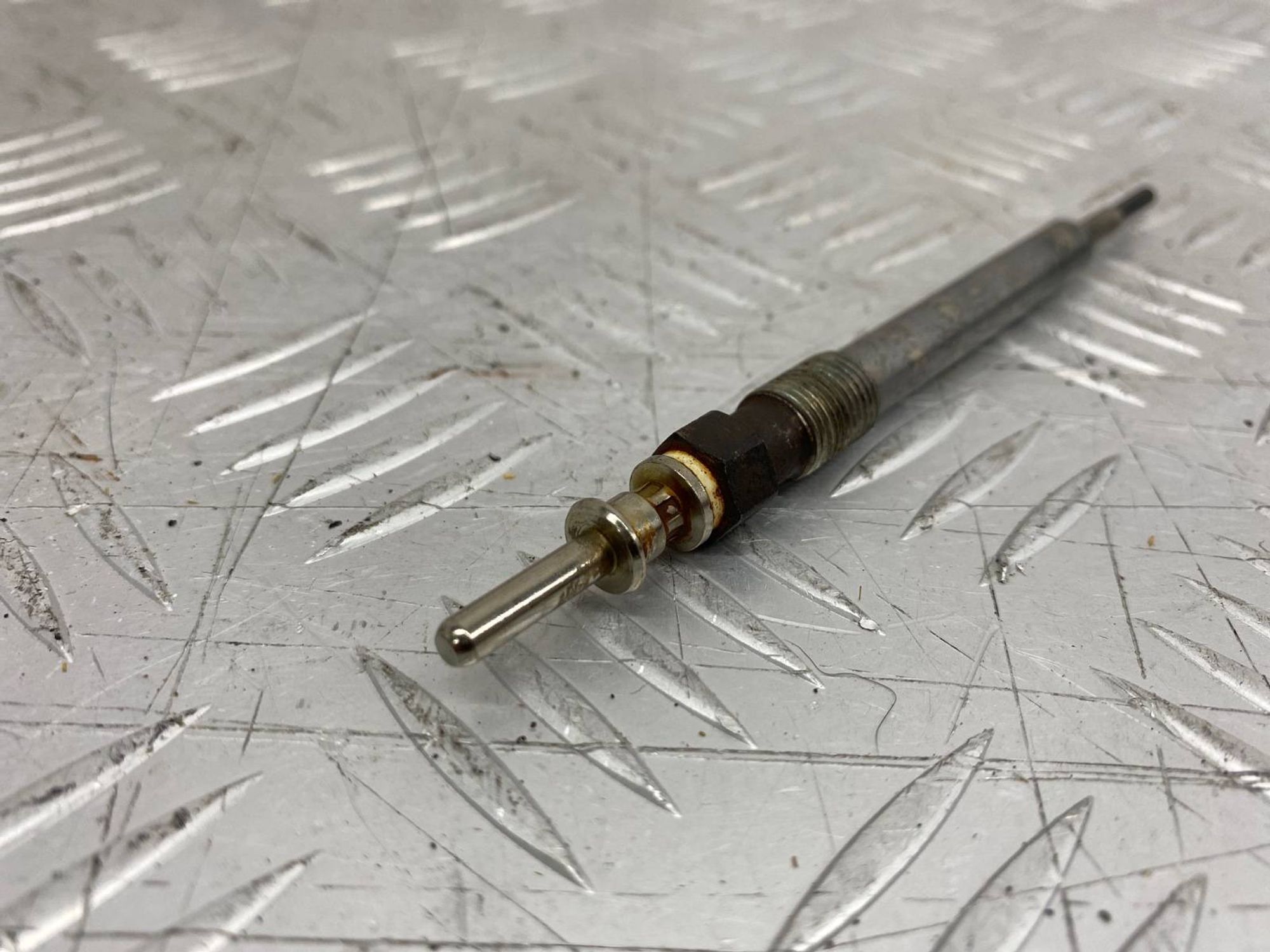 Б/У Свечи накаливания Bmw X5 G05 B57D30A, 320 рублей, Краснодар