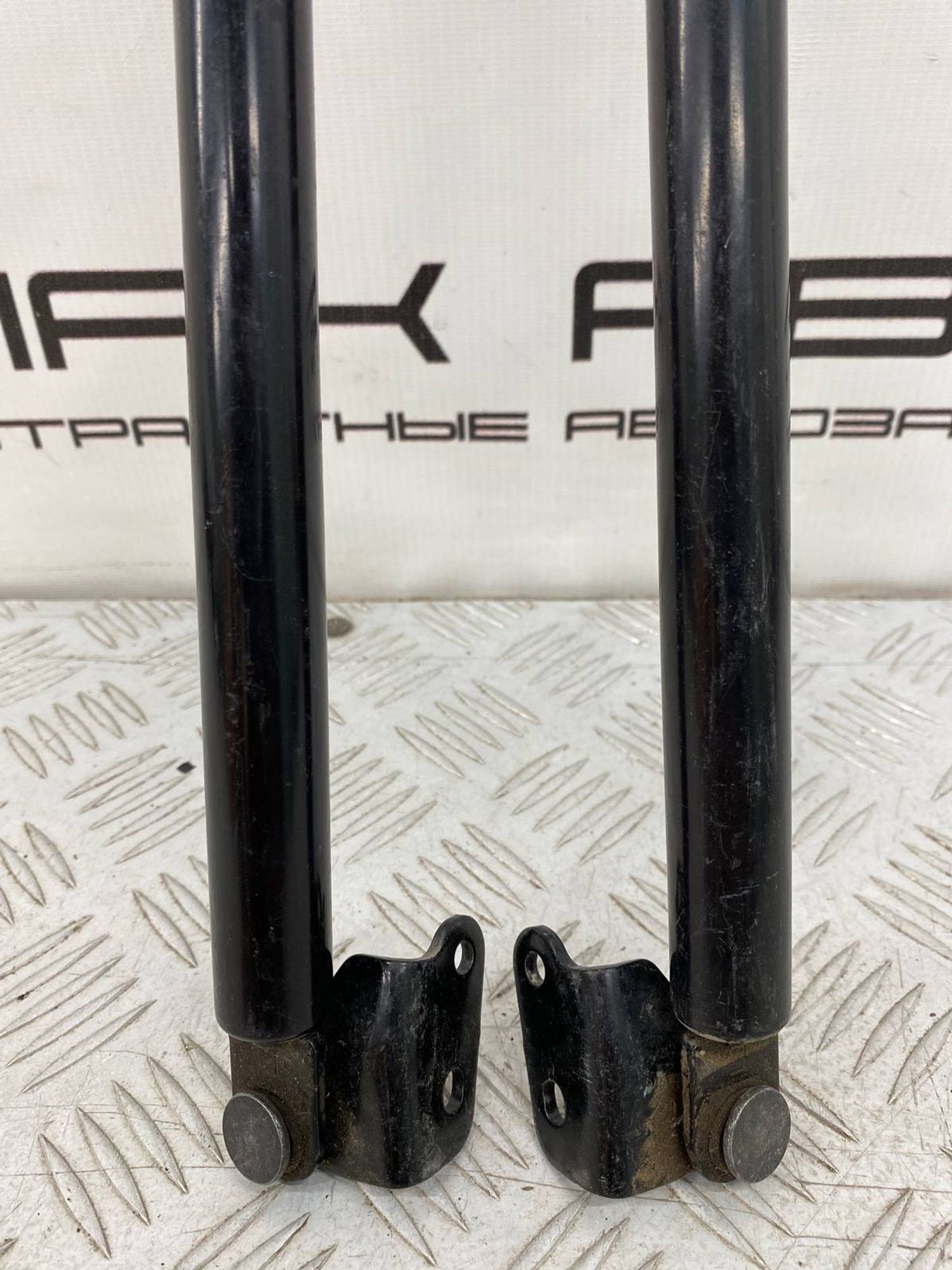 Б/У амортизатор багажника (газлифт, опора) задний, 1520 рублей, Краснодар