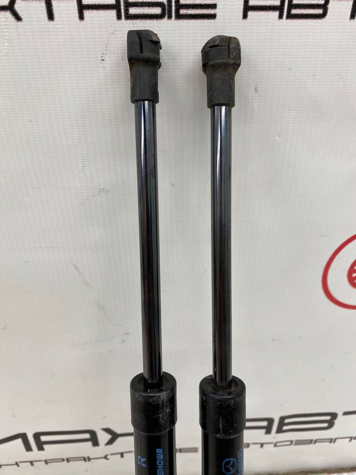 Б/У амортизатор багажника (газлифт, опора) задний, 1520 рублей, Краснодар