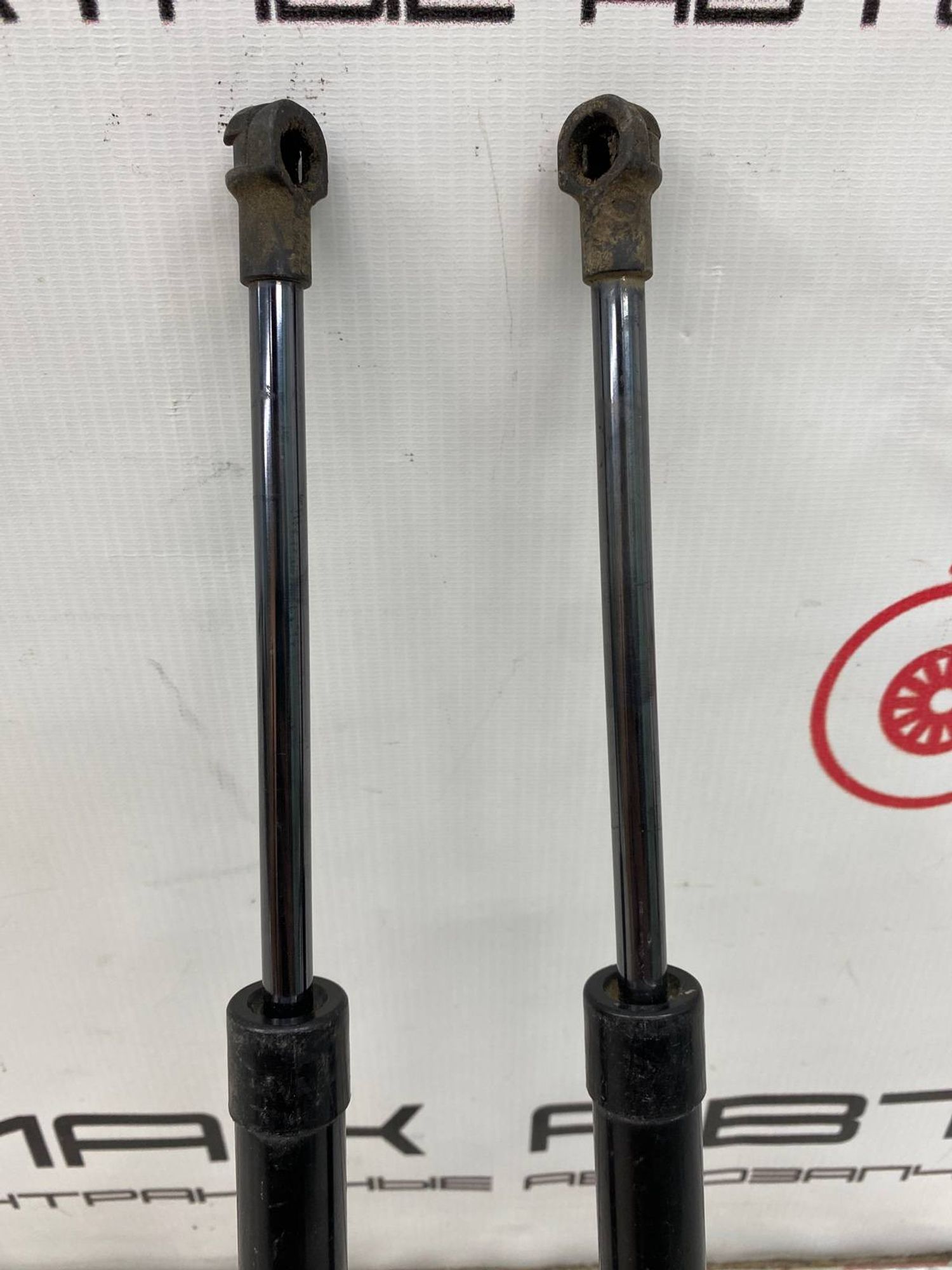 Б/У амортизатор багажника (газлифт, опора) задний, 1520 рублей, Краснодар