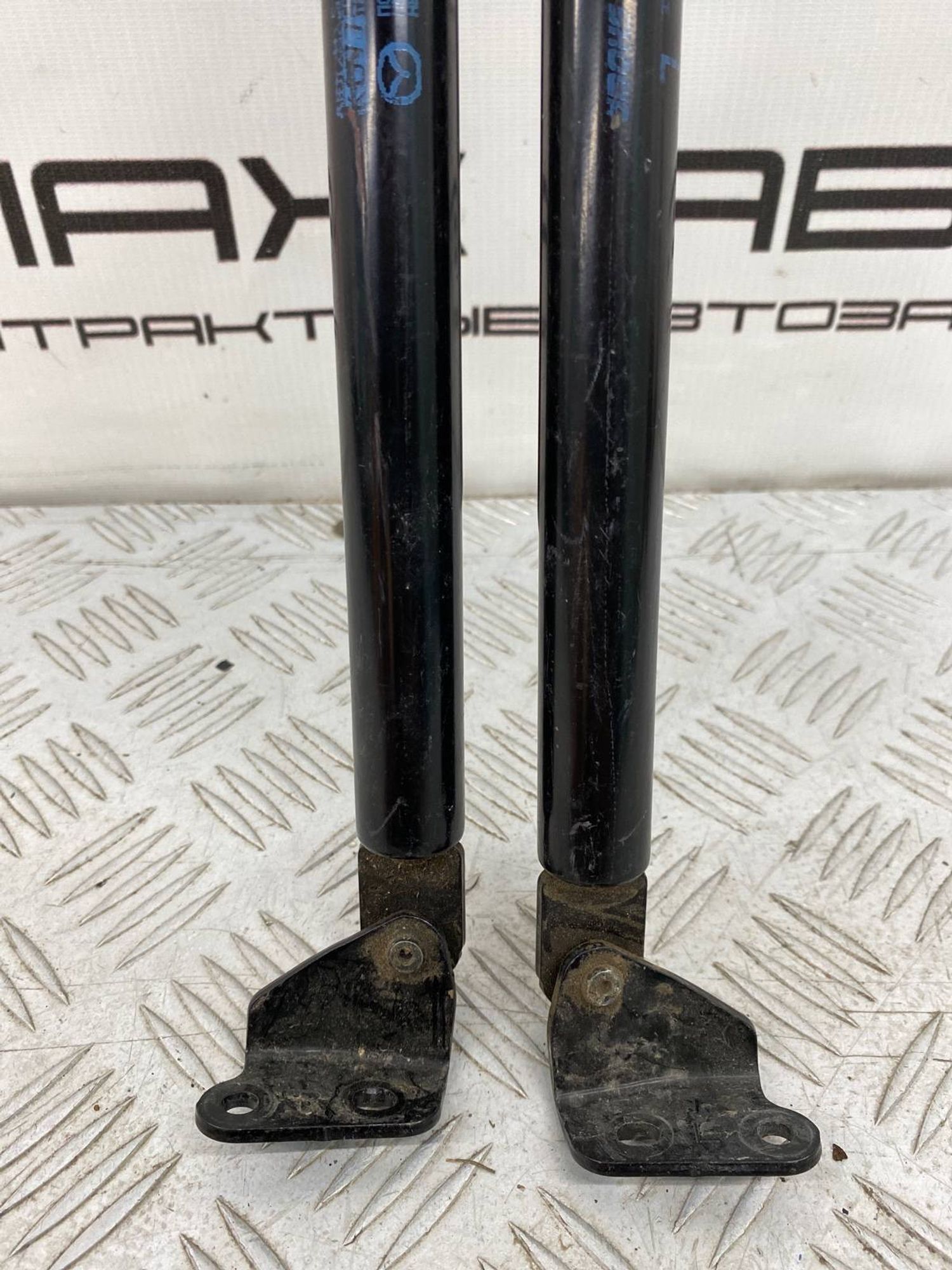 Б/У амортизатор багажника (газлифт, опора) задний, 1520 рублей, Краснодар