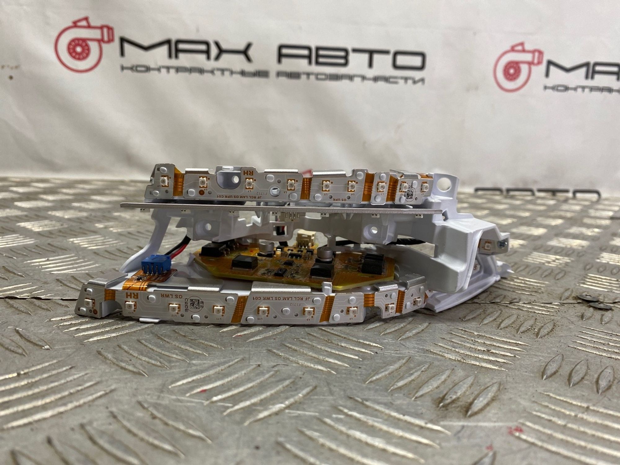 Б/У отражатель фары с диодом Kia Optima JF 2016, 990 рублей, Краснодар