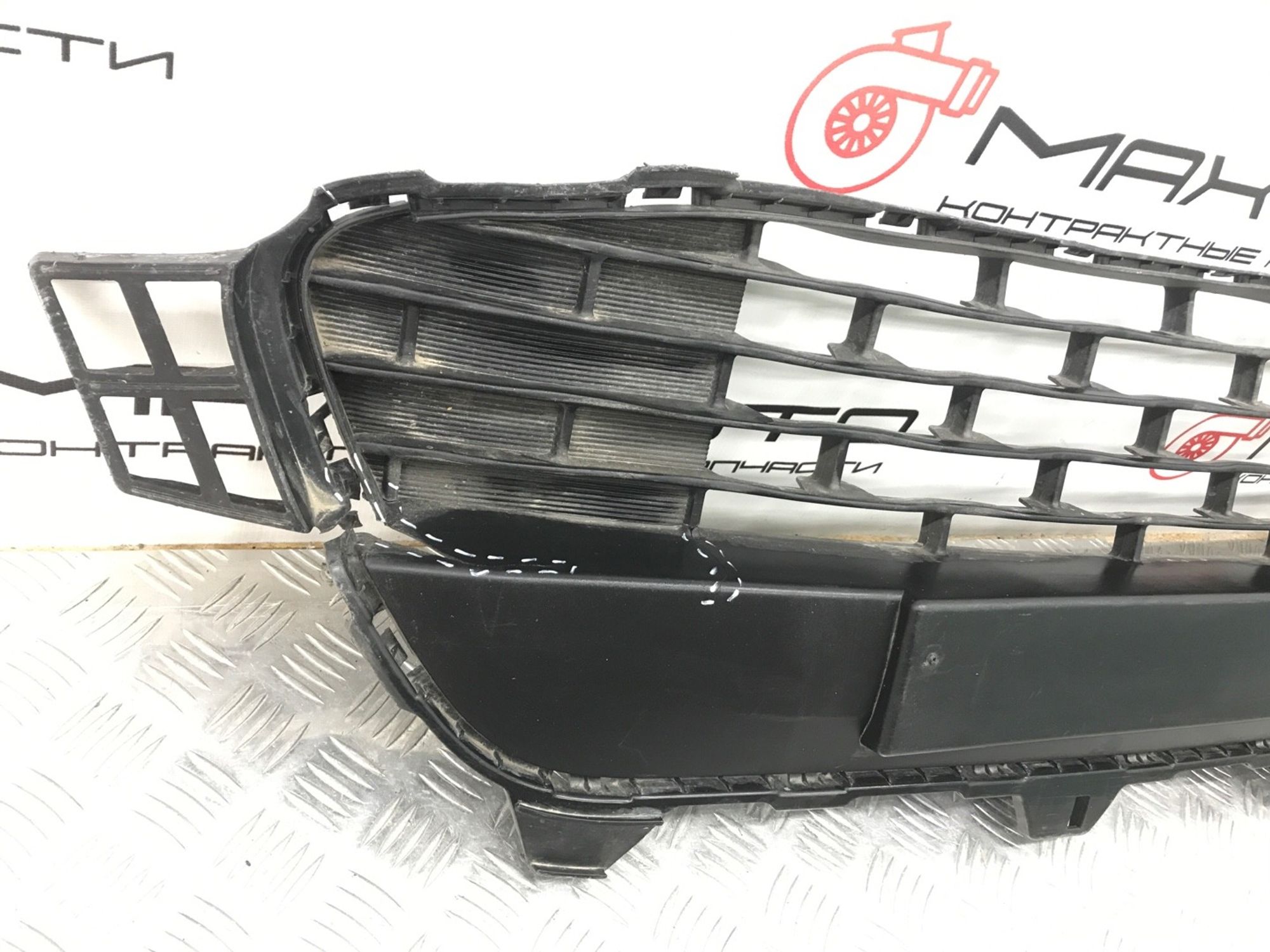 Б/У решетка бампера ( радиатора ) передний Kia Rio, 790 рублей, Краснодар