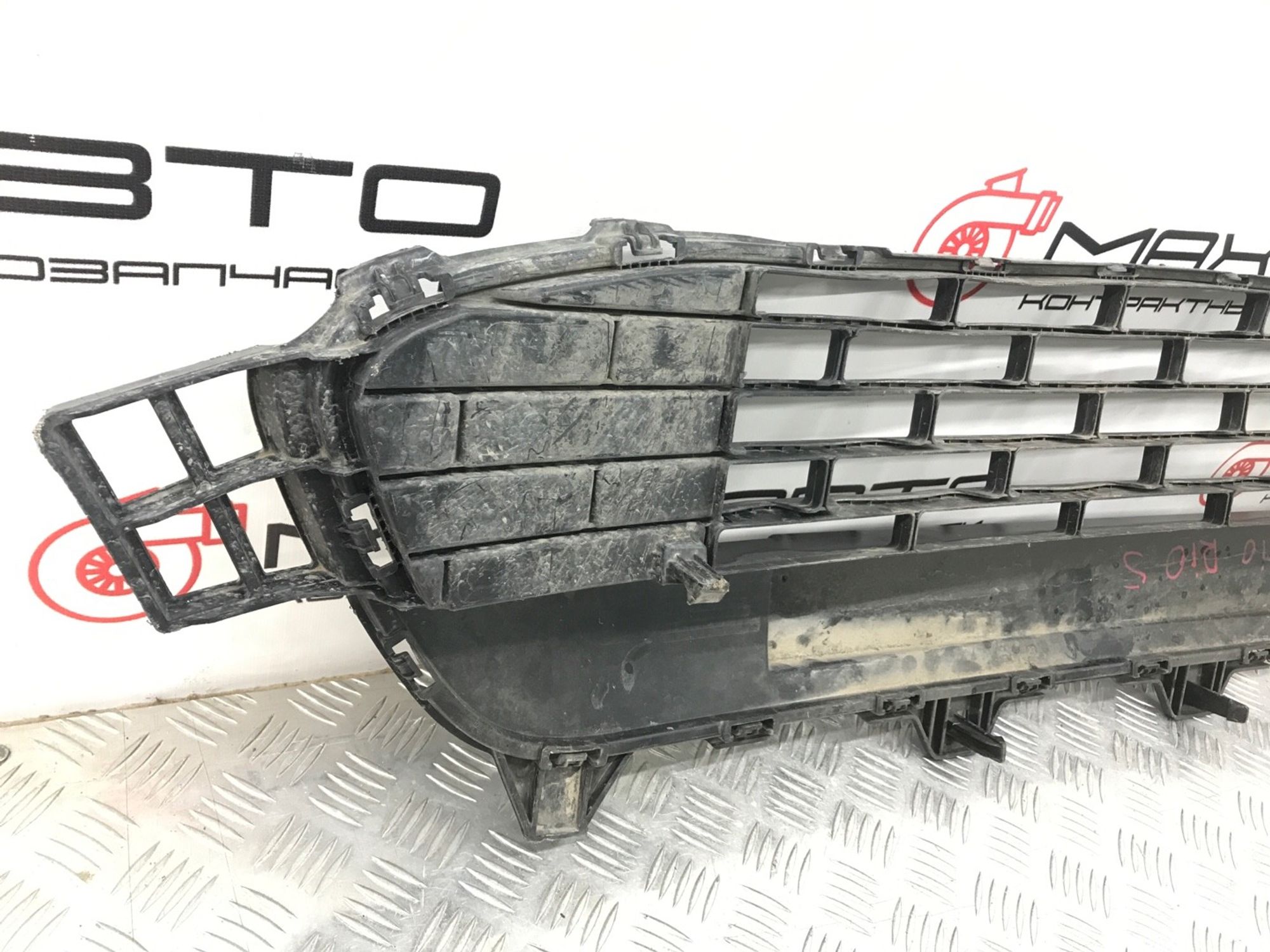 Б/У решетка бампера ( радиатора ) передний Kia Rio, 790 рублей, Краснодар