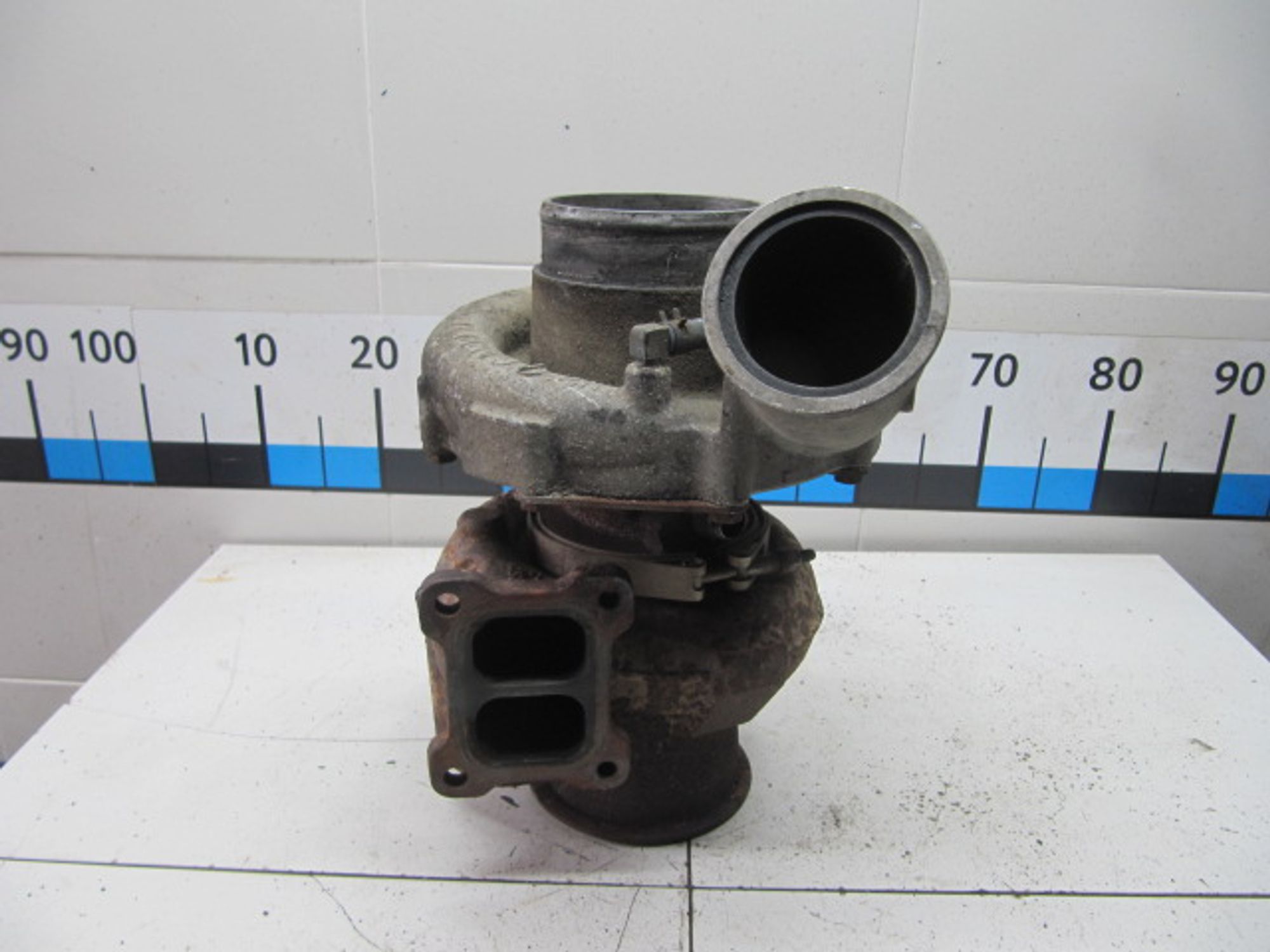 https://ycs.partsauto.market/partsauto-images/thmbs/c965f73e3dc116a3de96fdbb0ec9ca2a/2c932dc2ba31ccfaea4bfd32d18f26f3/1e3577d54c1775cec5f011d98e5353b8.jpg