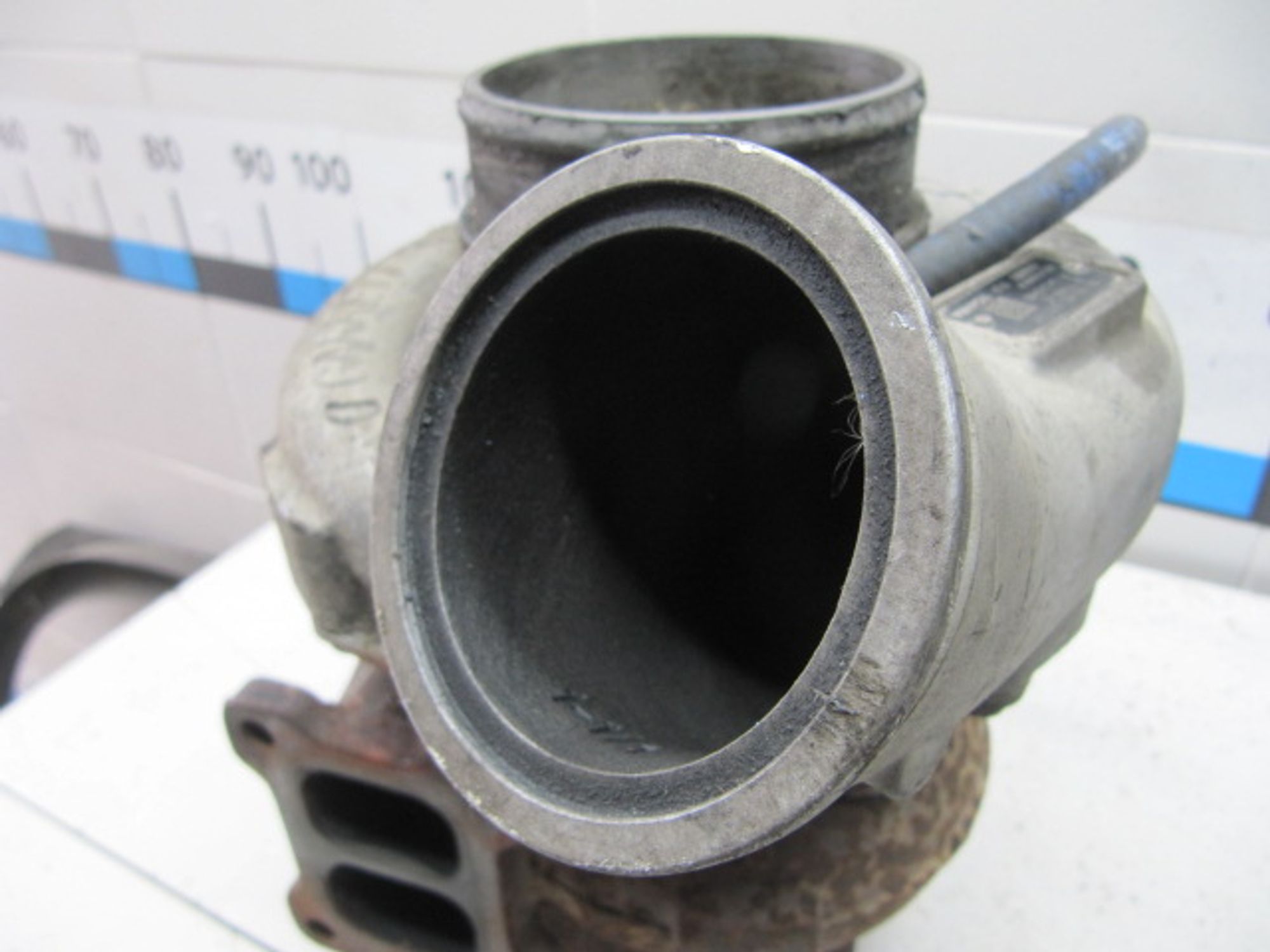 https://ycs.partsauto.market/partsauto-images/thmbs/c965f73e3dc116a3de96fdbb0ec9ca2a/2c932dc2ba31ccfaea4bfd32d18f26f3/de59b781e0a2a764fc31ffd59b2a9244.jpg