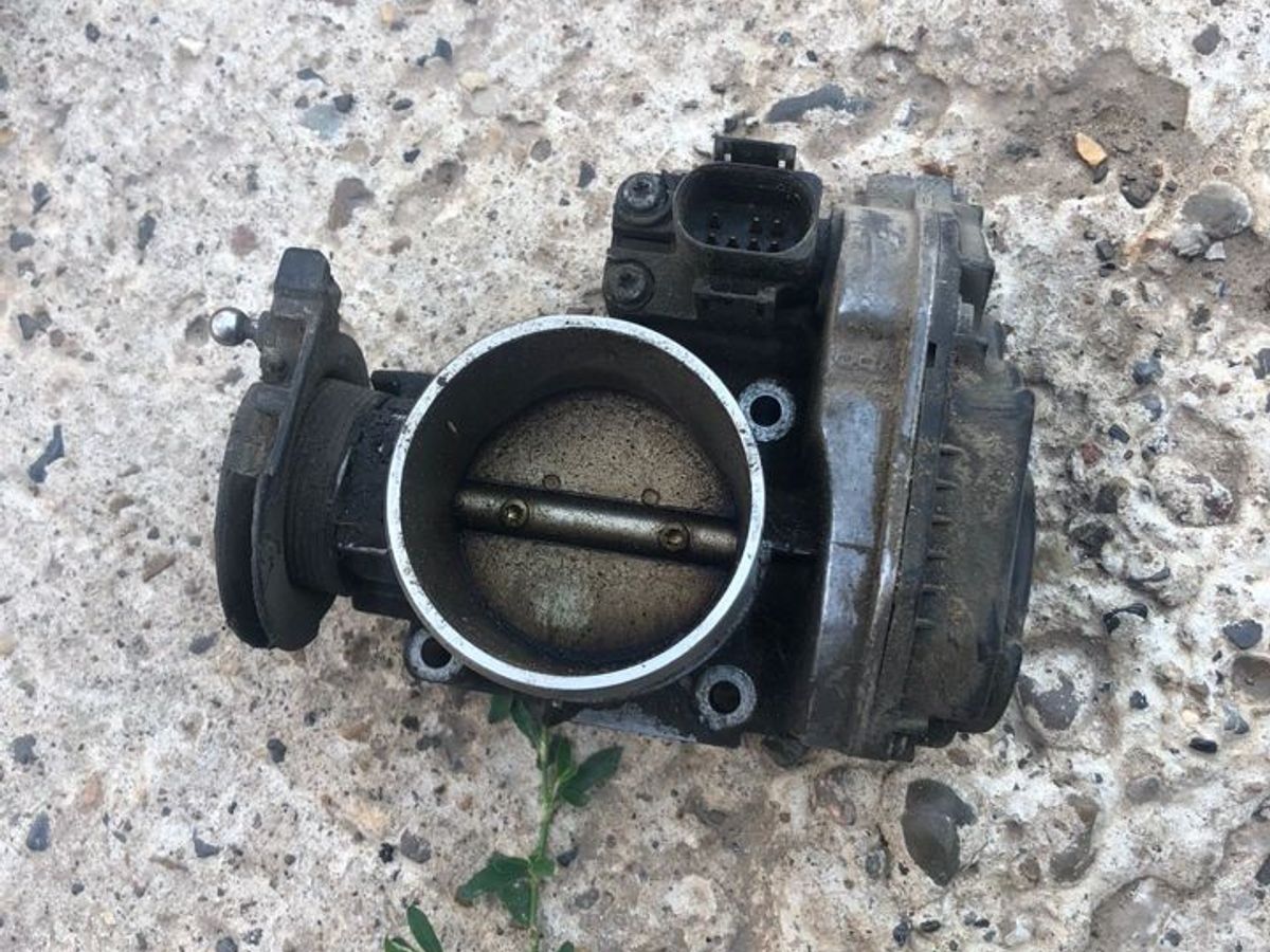 https://ycs.partsauto.market/partsauto-images/thmbs/d39490ea3ea4bc21b870470ef3e537ec/72bc01b8fba2c683c65066400353745c/bebc68da9d5bb8e91bece1d3ce77d9e8.jpg