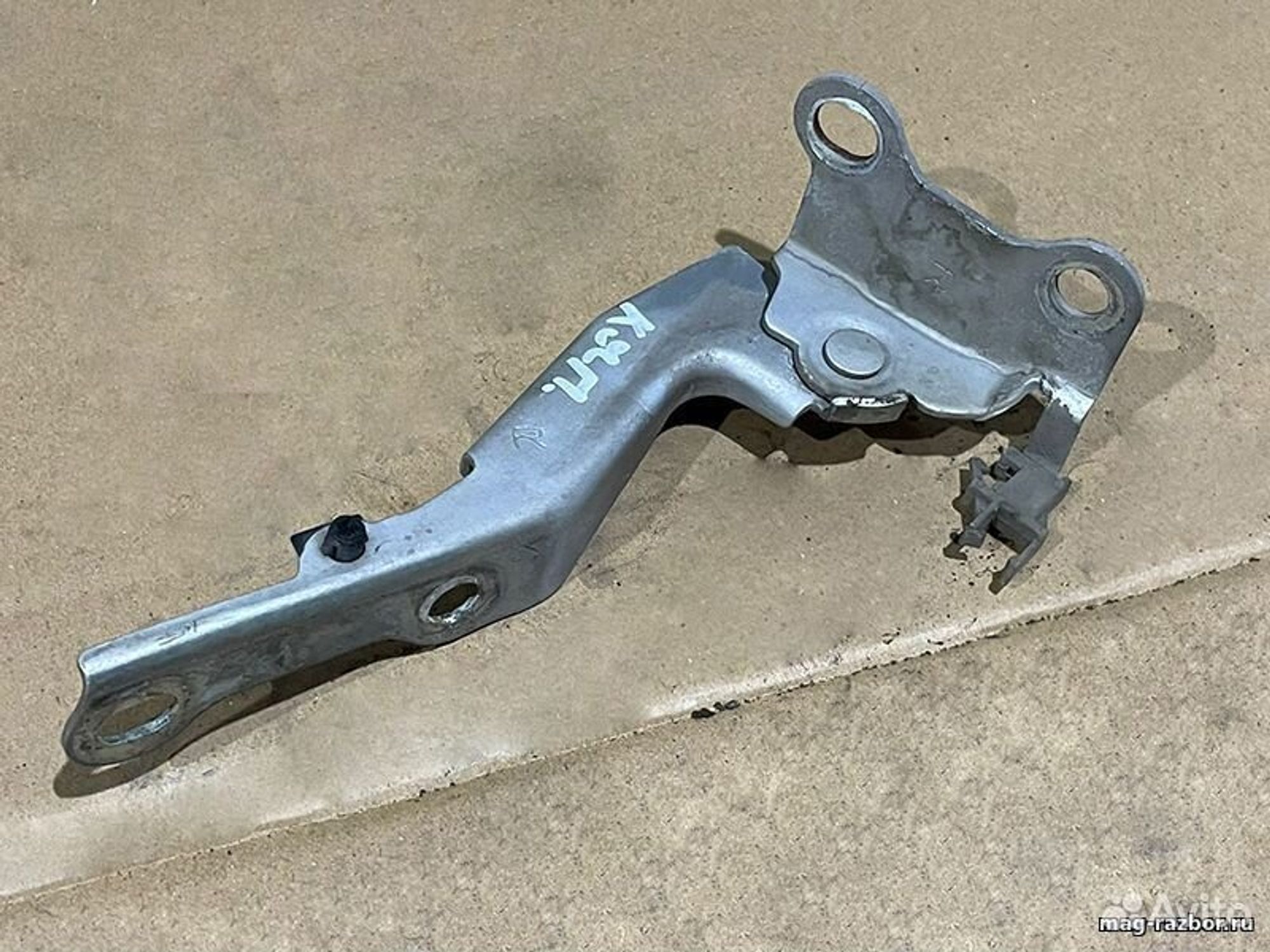 https://ycs.partsauto.market/partsauto-images/thmbs/d89d66a30f14dbad161fb7a986aa0fe5/parts/817fd541-fba5-5022-98fa-6d9ba09a288a_7082655a-c53a-4bf9-ad96-996ef7305146.jpg