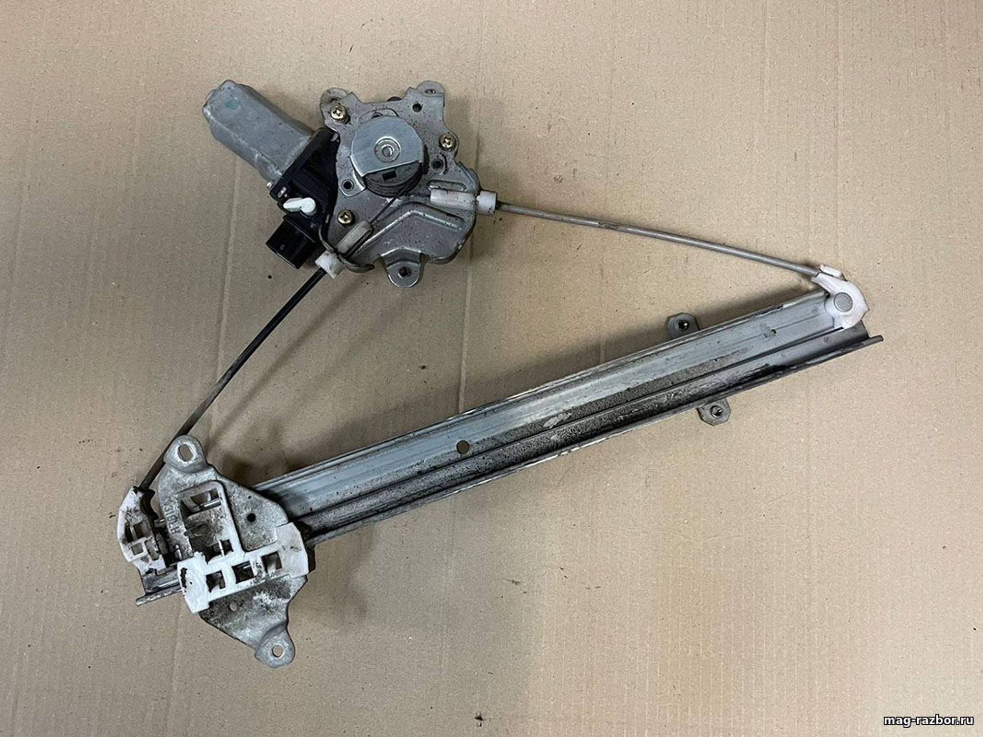 https://ycs.partsauto.market/partsauto-images/thmbs/d89d66a30f14dbad161fb7a986aa0fe5/parts/843e08c9-c9ea-5d7c-8d61-af1f78c9665d_1624d49c-a825-40b9-b811-07b3708ec2e4.jpg