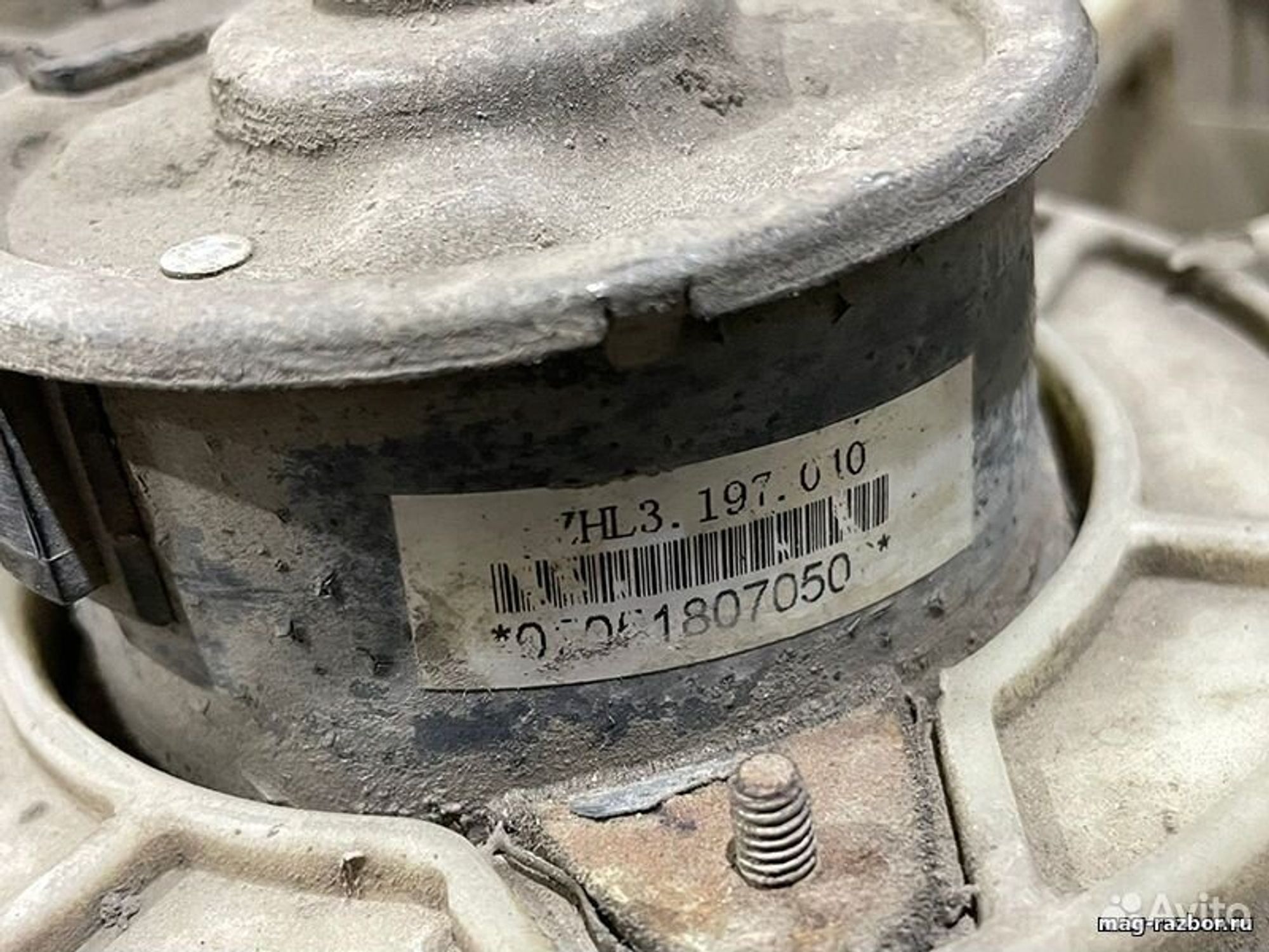 https://ycs.partsauto.market/partsauto-images/thmbs/d89d66a30f14dbad161fb7a986aa0fe5/parts/98574559-3b9e-51d6-9e50-161439b750dd_19e199fb-19d8-4f76-abbe-4d2665987438.jpg
