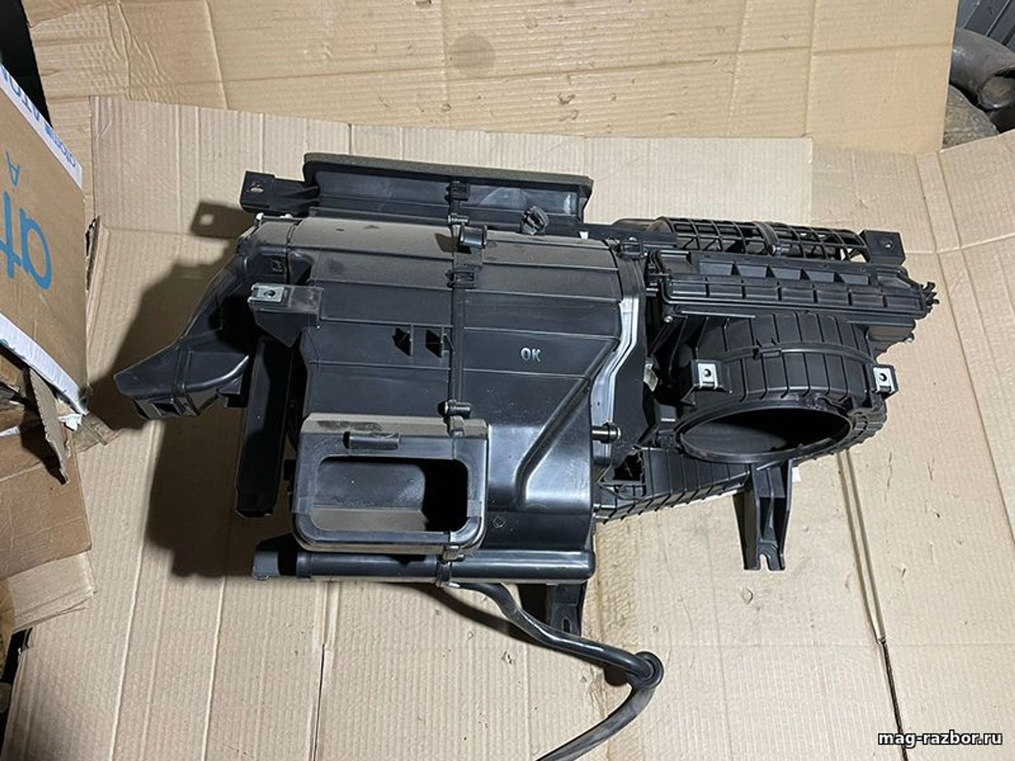 https://ycs.partsauto.market/partsauto-images/thmbs/d89d66a30f14dbad161fb7a986aa0fe5/parts/bf9b46c6-e2c5-5289-9193-ba6b71cd5b99_626f4fff-d6ae-43da-9f31-4f79f74da38e.jpg