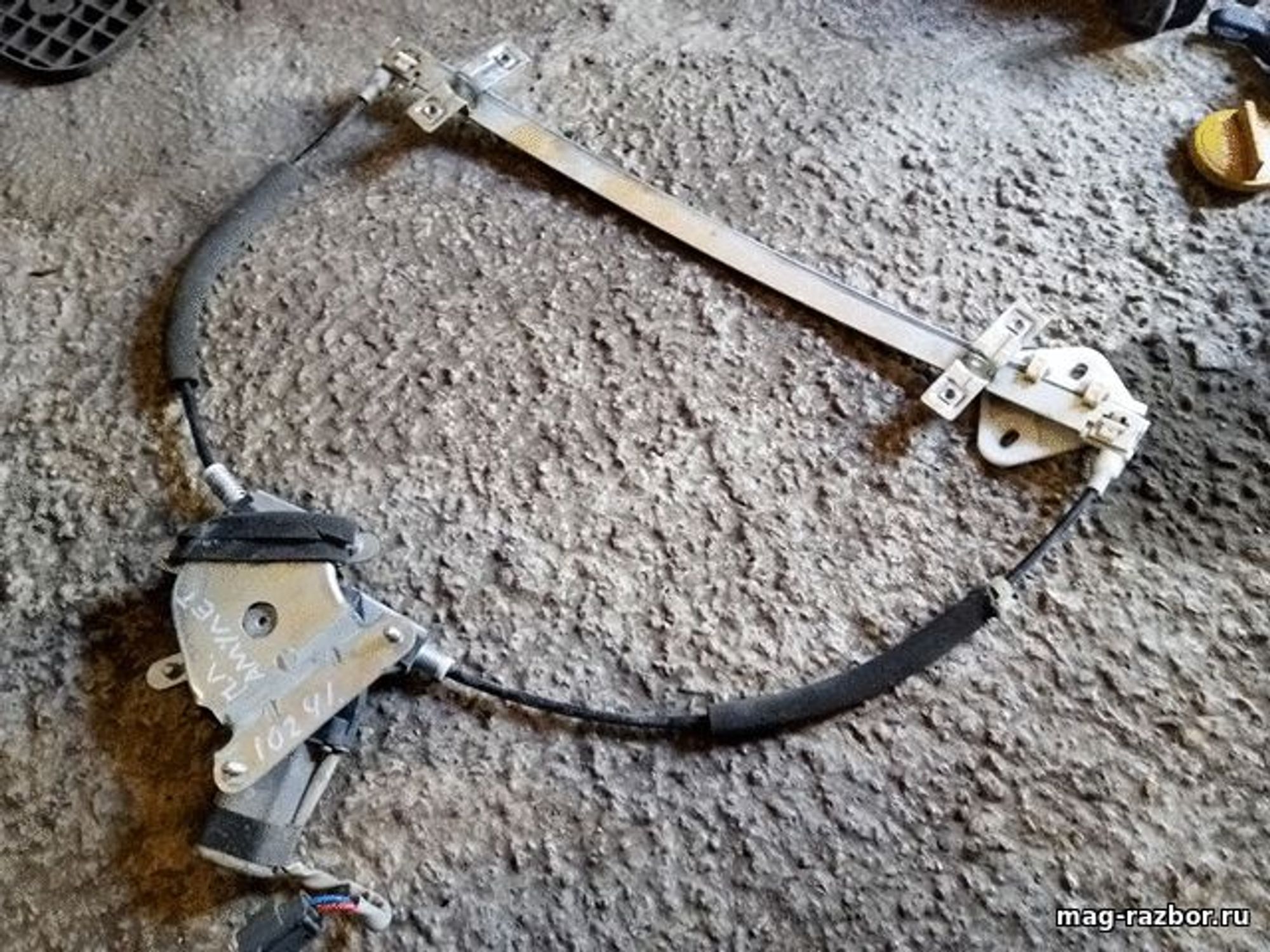 https://ycs.partsauto.market/partsauto-images/thmbs/d89d66a30f14dbad161fb7a986aa0fe5/parts/cbfeb8bc-d150-5b0a-b9a2-b55d9e24d7a4_e11bc763-7938-4dcb-8b9b-08c9d79f07d9.jpg