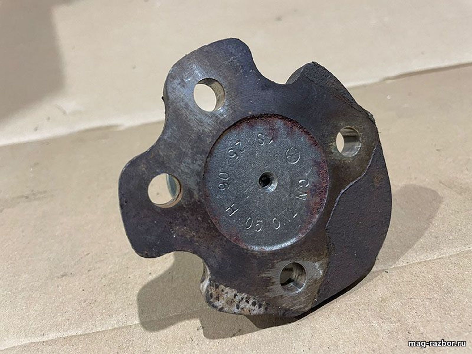 https://ycs.partsauto.market/partsauto-images/thmbs/d89d66a30f14dbad161fb7a986aa0fe5/parts/d98ec56c-cc19-5d59-9aee-0e989fbf2e23_32b53b88-71bb-4442-b20e-032bcab8b290.jpg