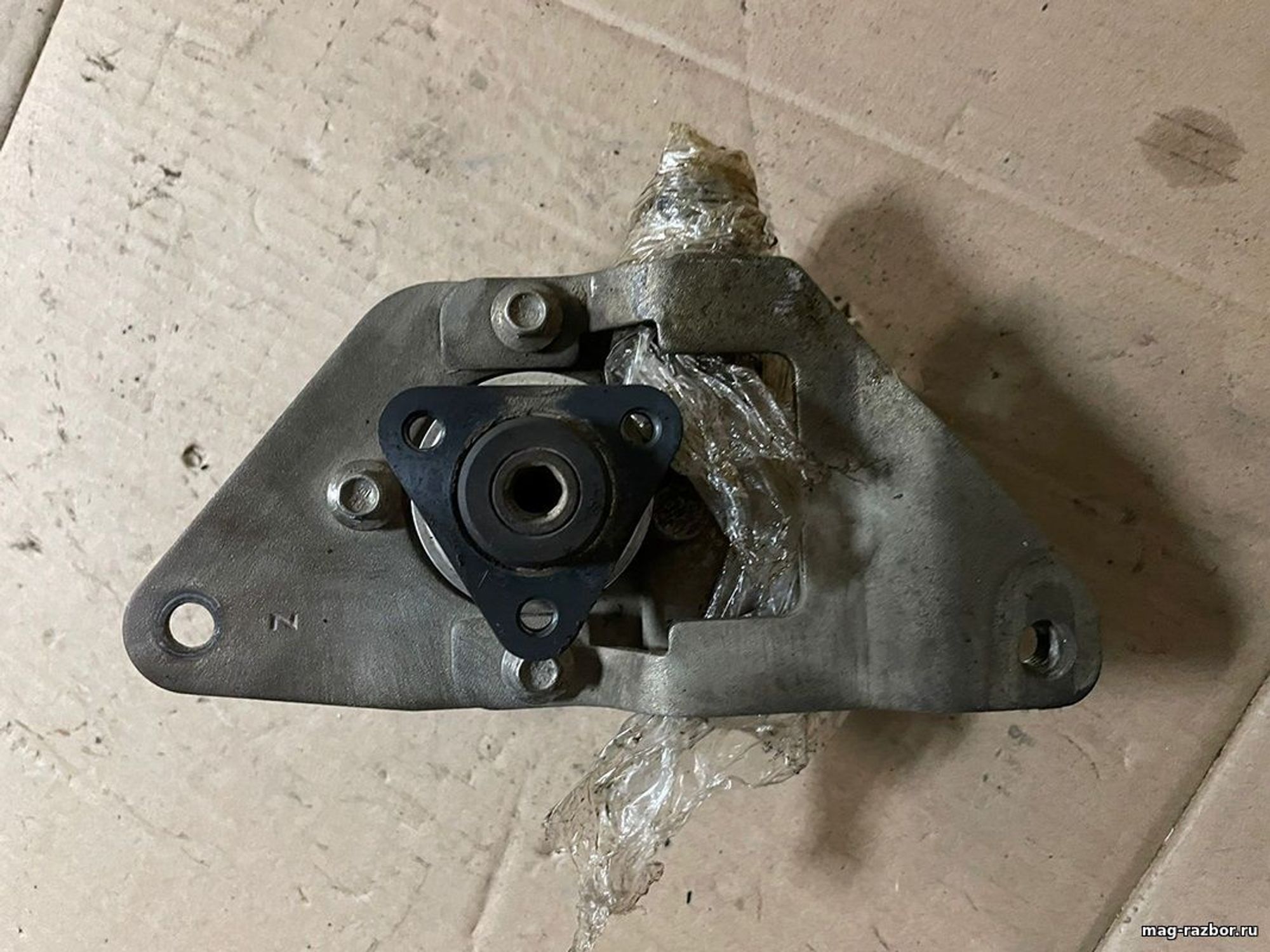 https://ycs.partsauto.market/partsauto-images/thmbs/d89d66a30f14dbad161fb7a986aa0fe5/parts/e19ff35f-74a2-5b83-ac0e-5772cc3c1351_649addd9-01b2-4c40-bb8c-7eecf6425322.jpg