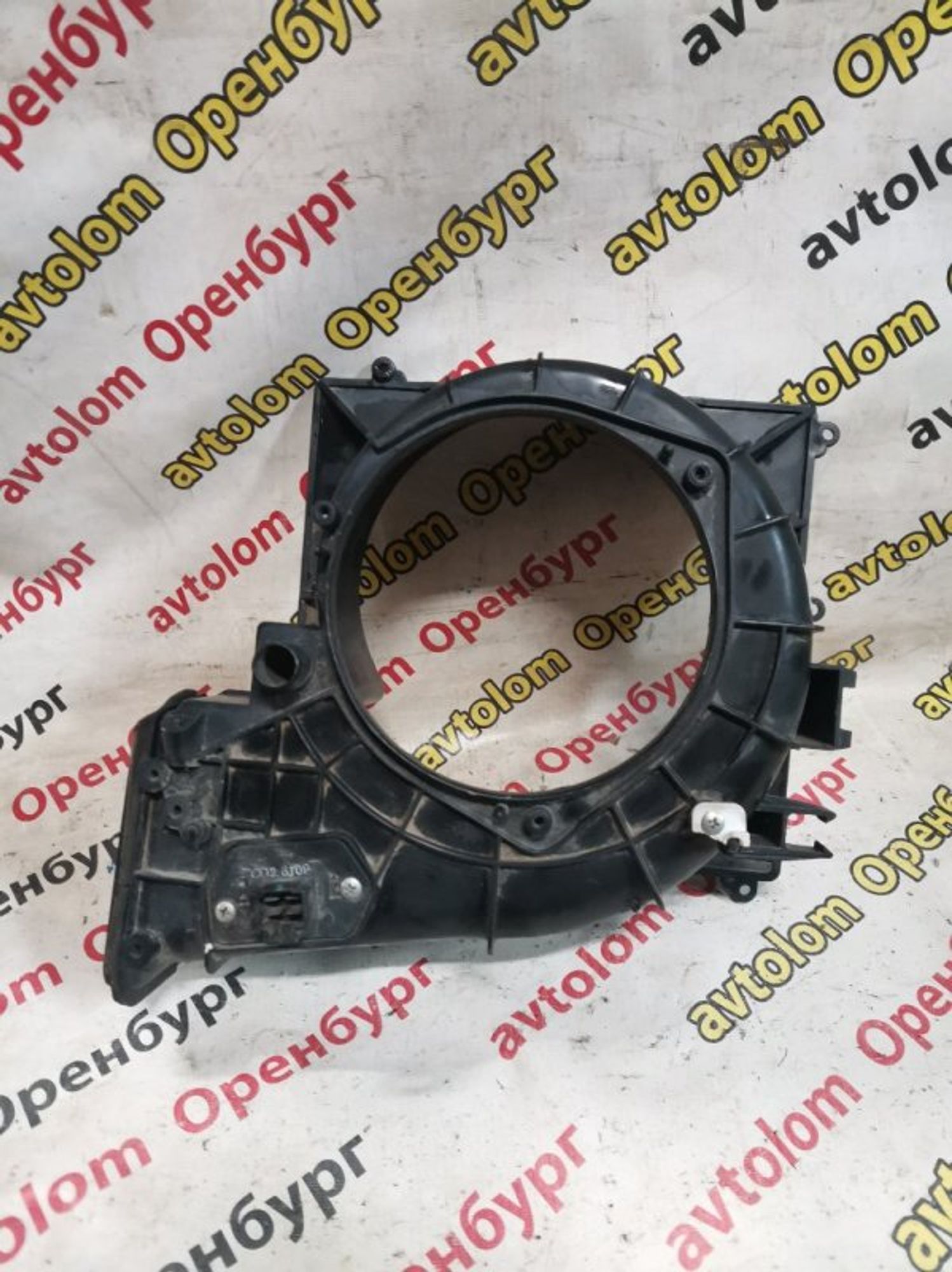 https://ycs.partsauto.market/partsauto-images/thmbs/d8fcbf2cf753f6ca7cee82516f7261b4/f65ef1c372aa7e8faad3babaeb2ee2b9/b6e8c6467e63f8278840247e25794346.jpg