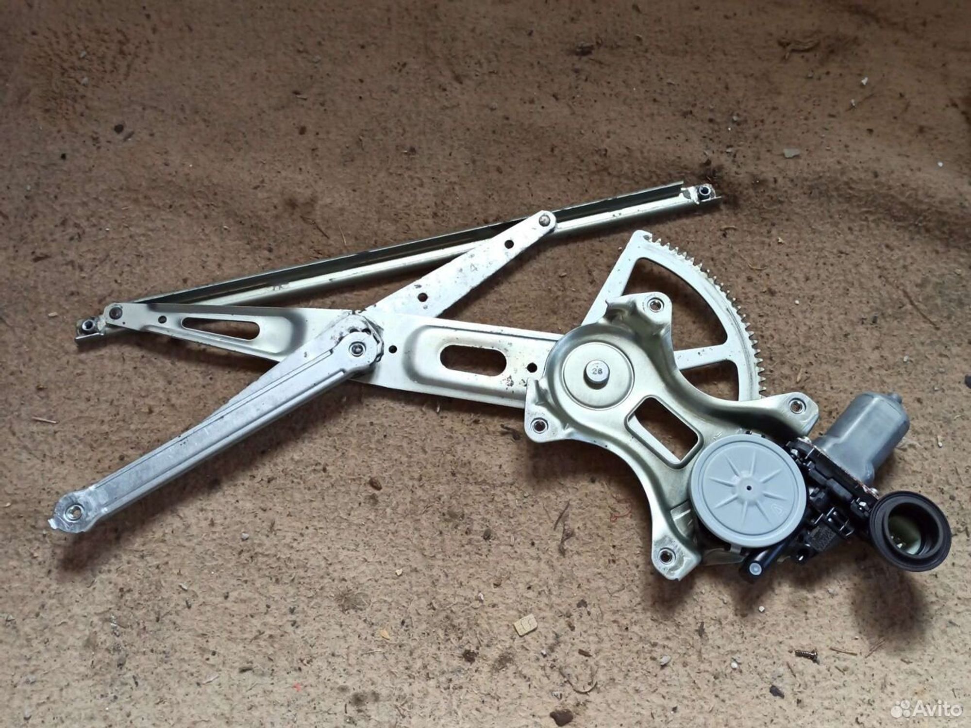 Стеклоподъемник Toyota Prius nhw20, 1200 рублей, Ленина