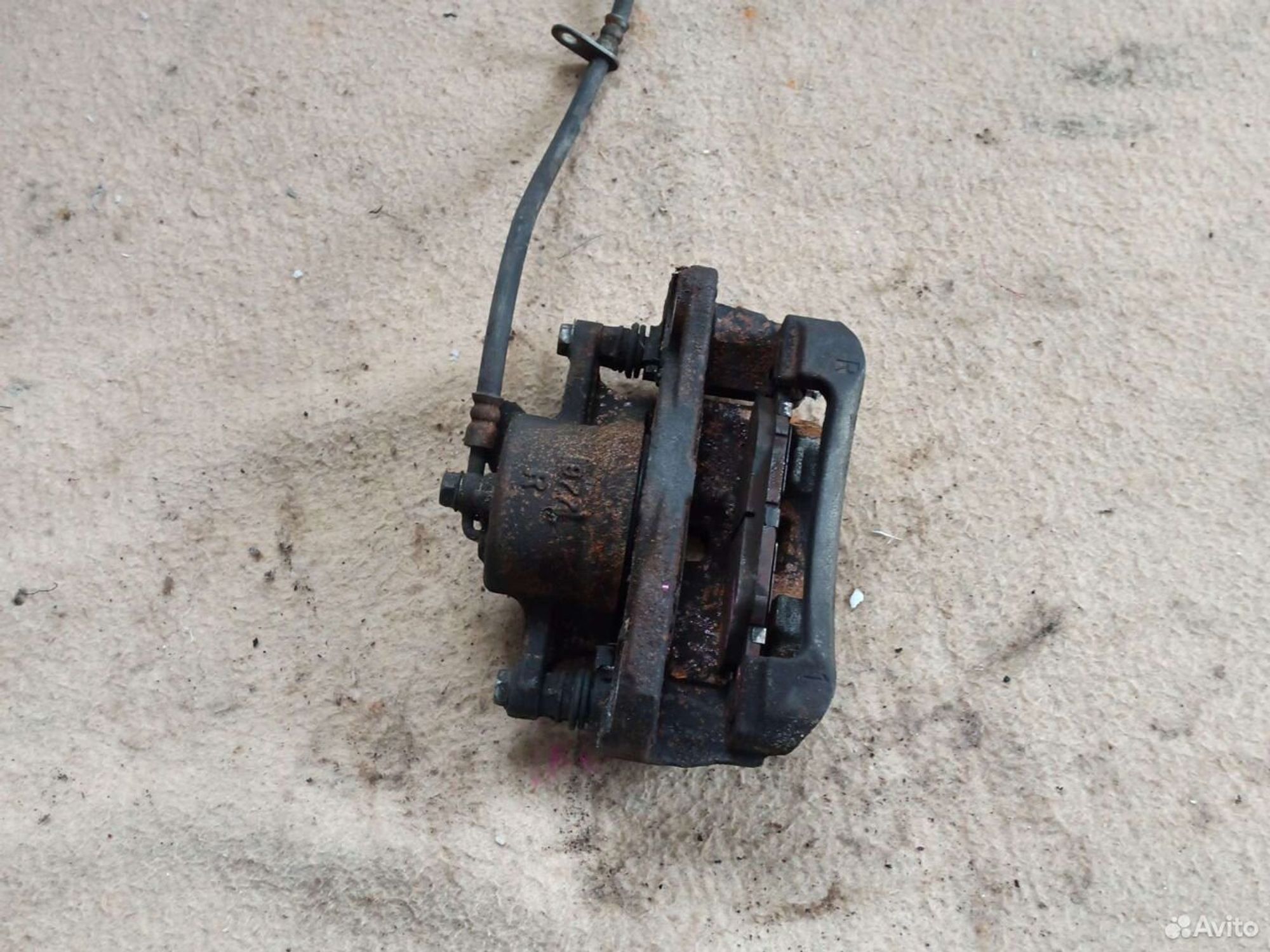 Суппорт правый Toyota noah, Voxy zrr70, 1300 рублей, Ленина