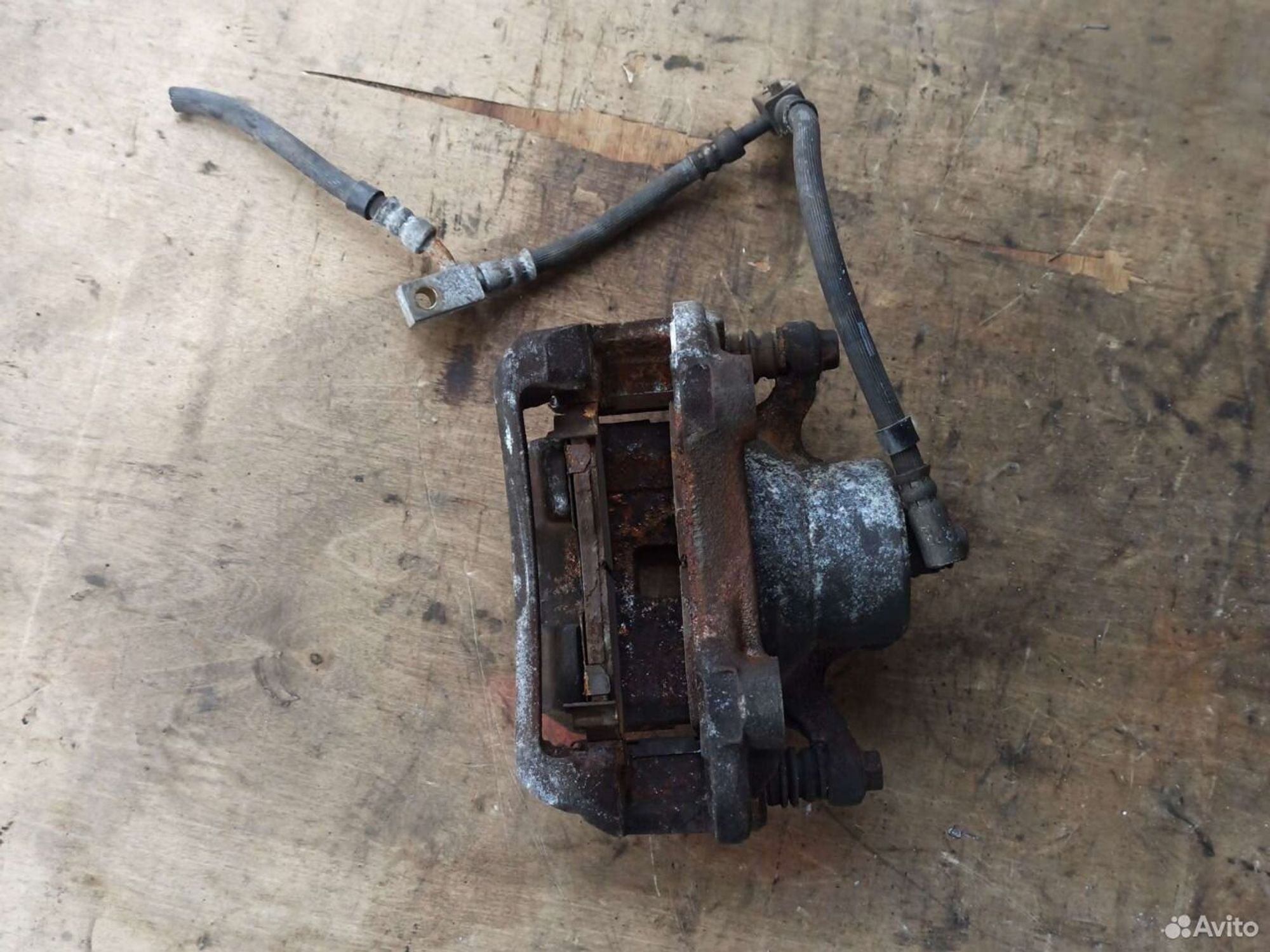 Тормозной суппорт Nissan Primera TP12, 800 рублей, Ленина