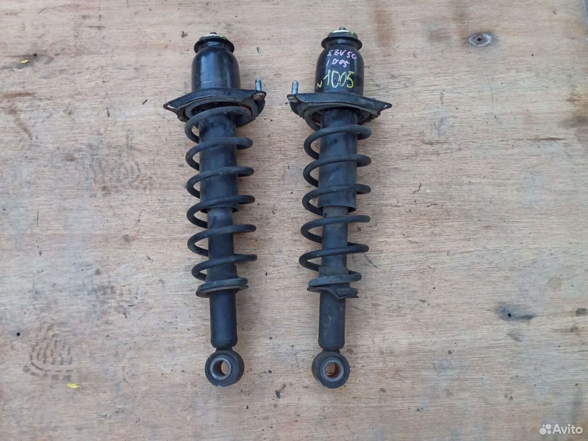 Стойки Toyota Vista zzv50, 6000 рублей, Ленина