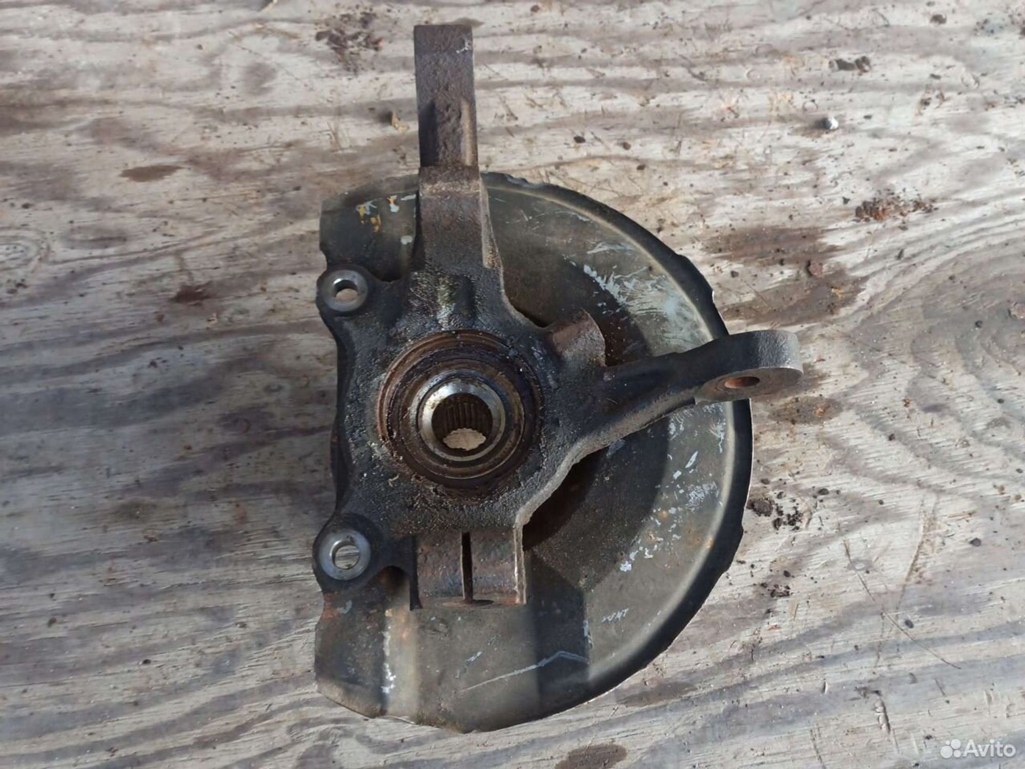 Ступица Mitsubishi Lancer 10 передняя правая, 1500 рублей, Ленина