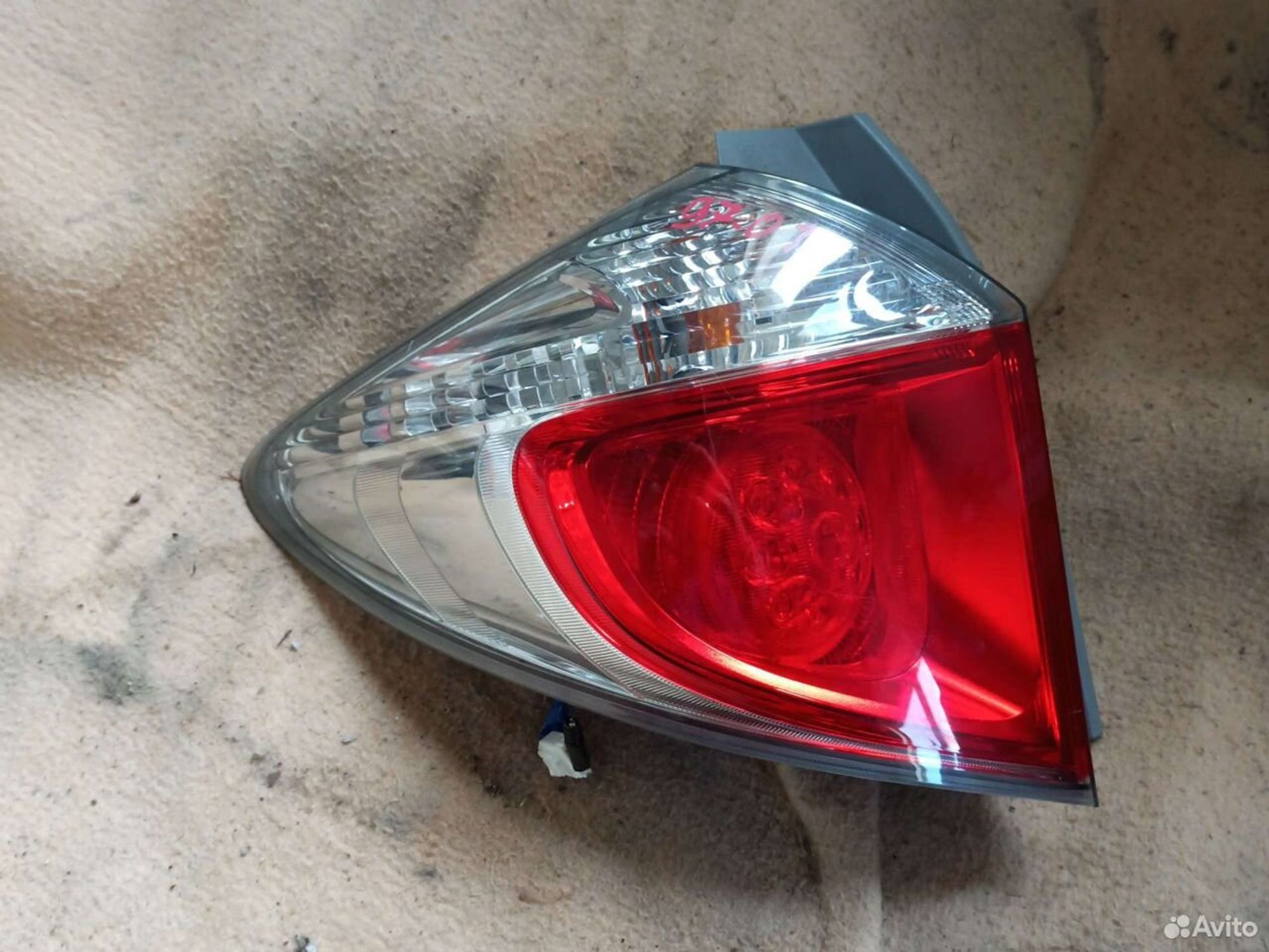 Фонарь, стоп Toyota Ractis, 2700 рублей, Ленина