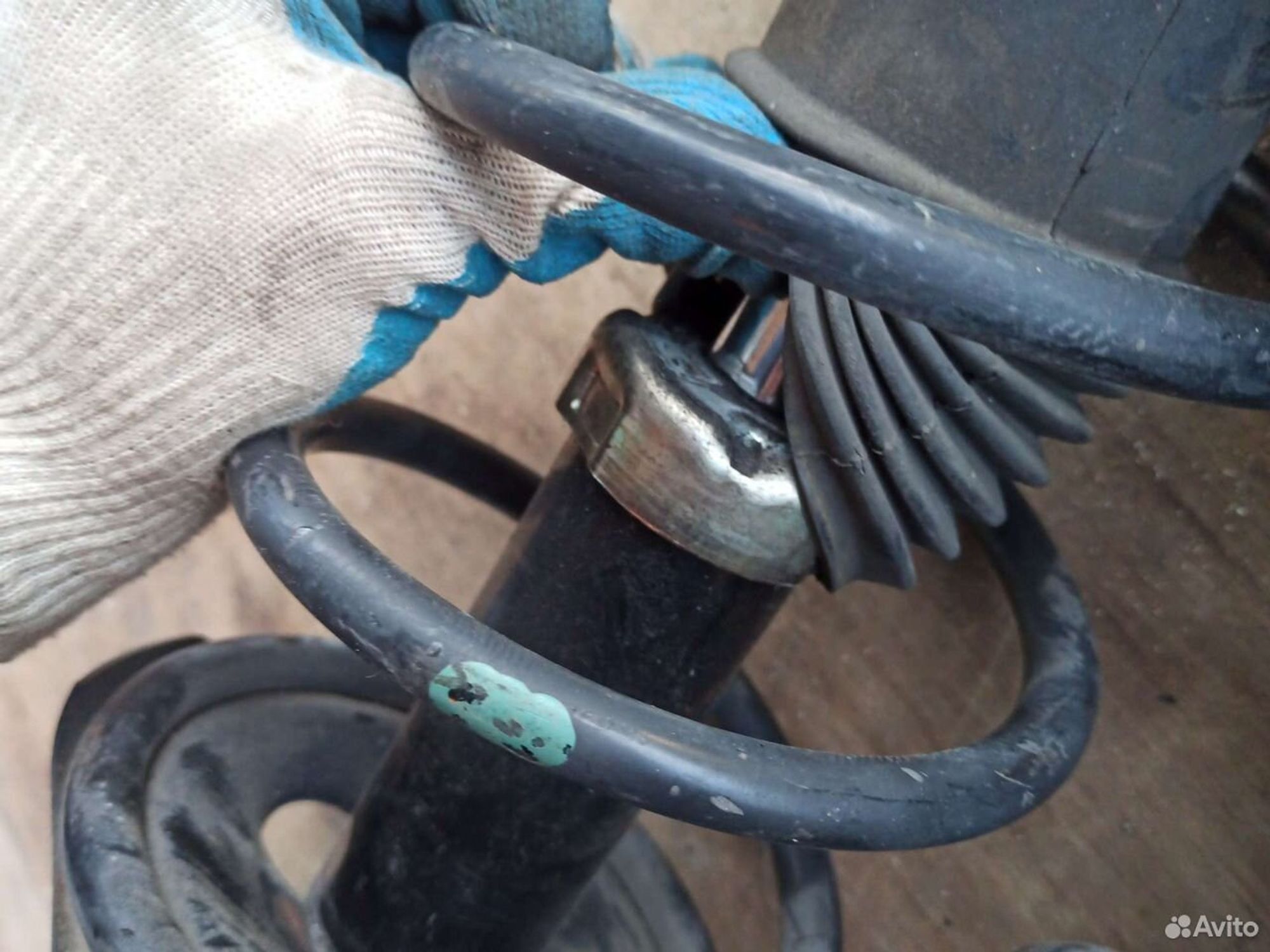 Стойки Nissan Tiida C 11, 6000 рублей, Ленина