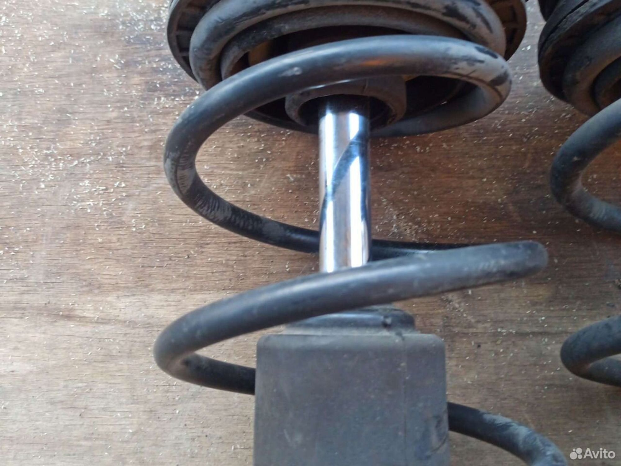 Стойки Nissan Tiida C 11, 6000 рублей, Ленина