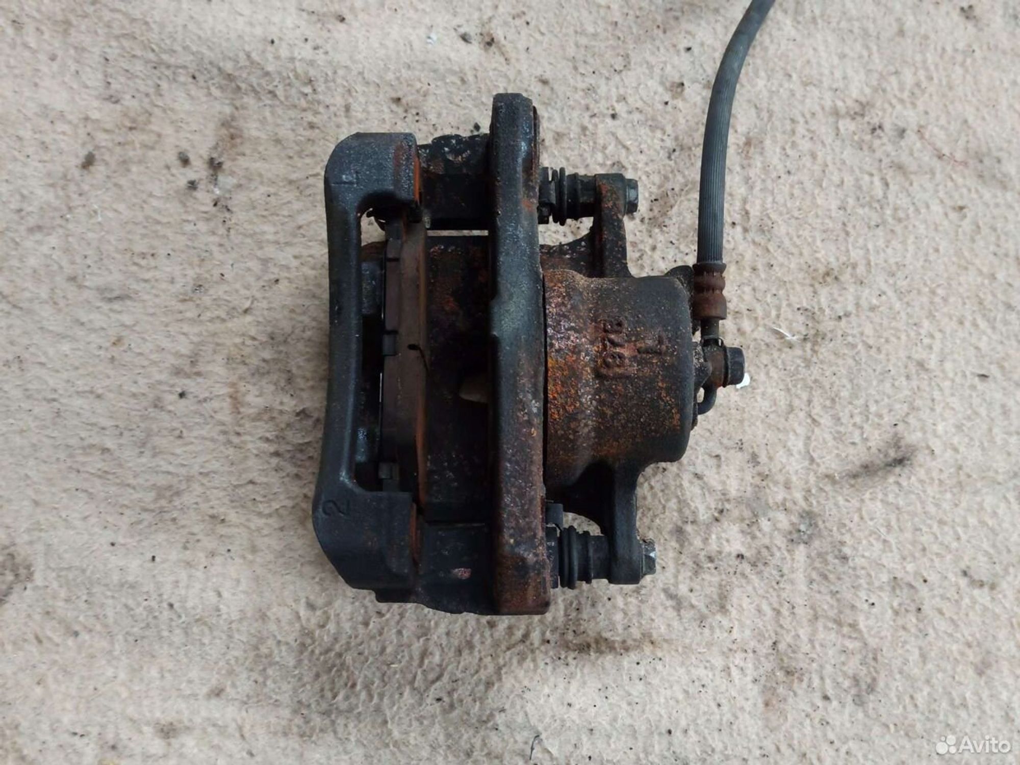 Тормозной суппорт левыйт Toyota Voxy, Noah zrr70, 1300 рублей, Ленина