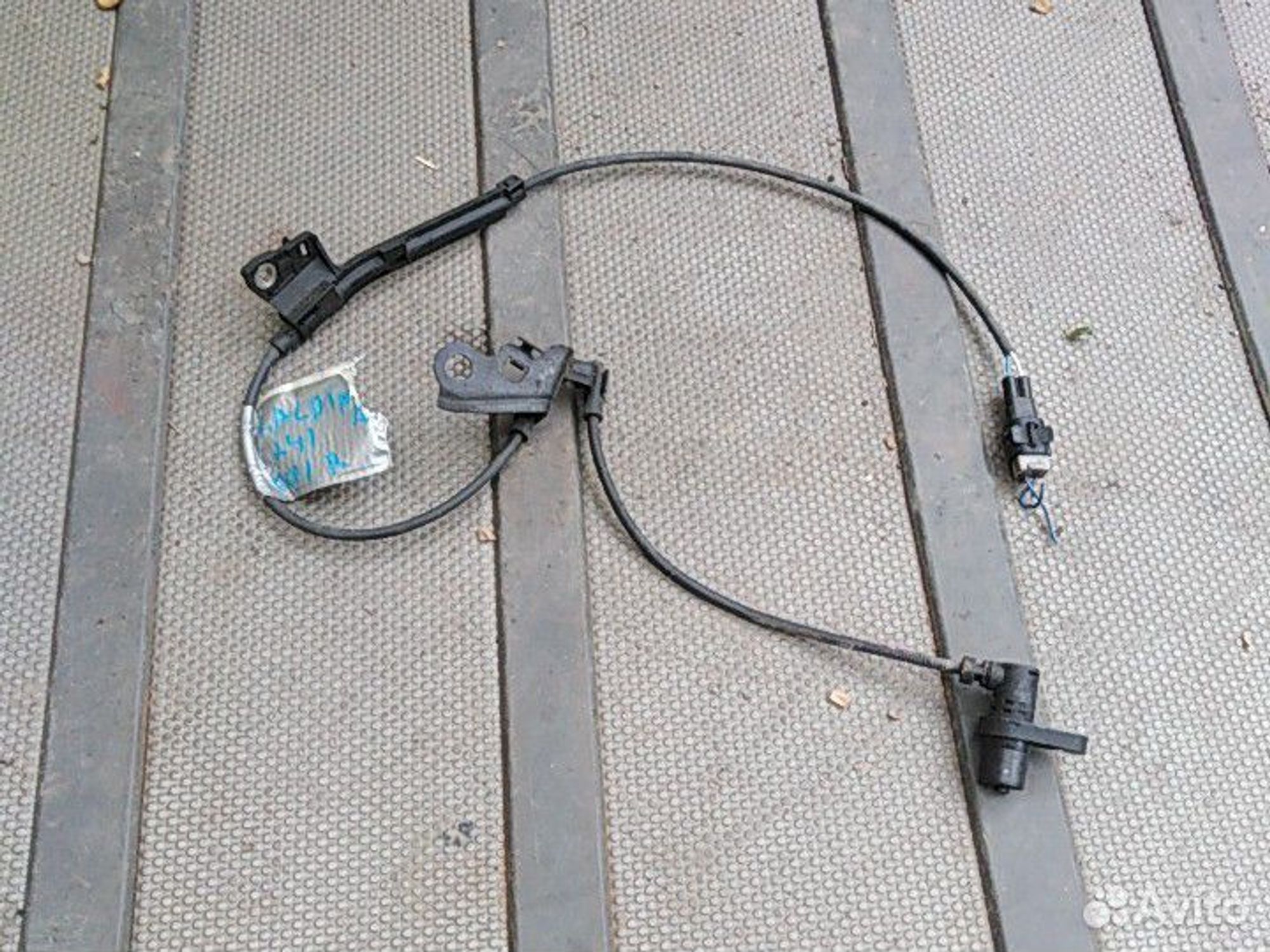 Датчик ABS Toyota Caldina azt241 правый, 600 рублей, Ленина