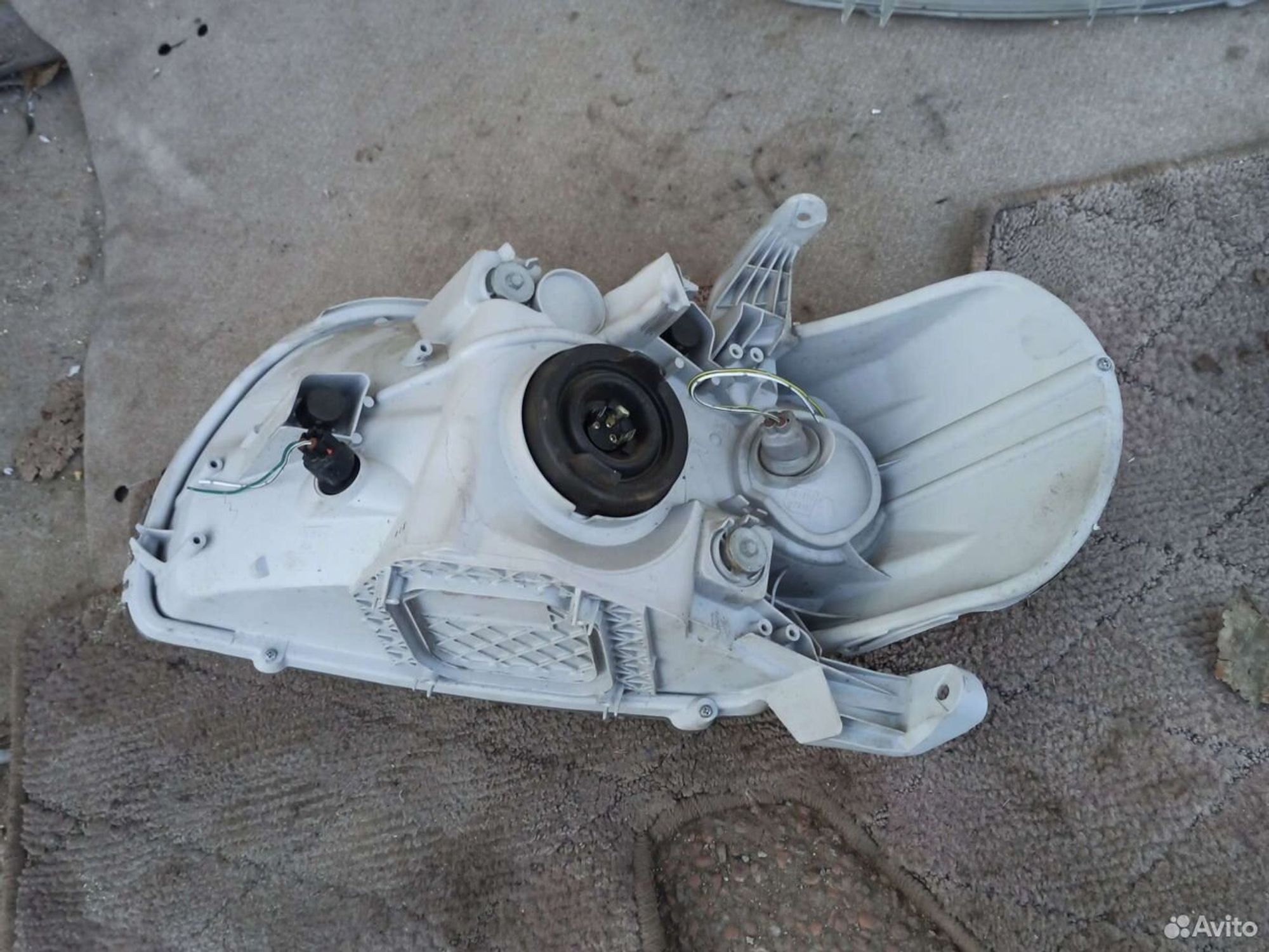 Фары Toyota Porte nnp10, 5700 рублей, Ленина