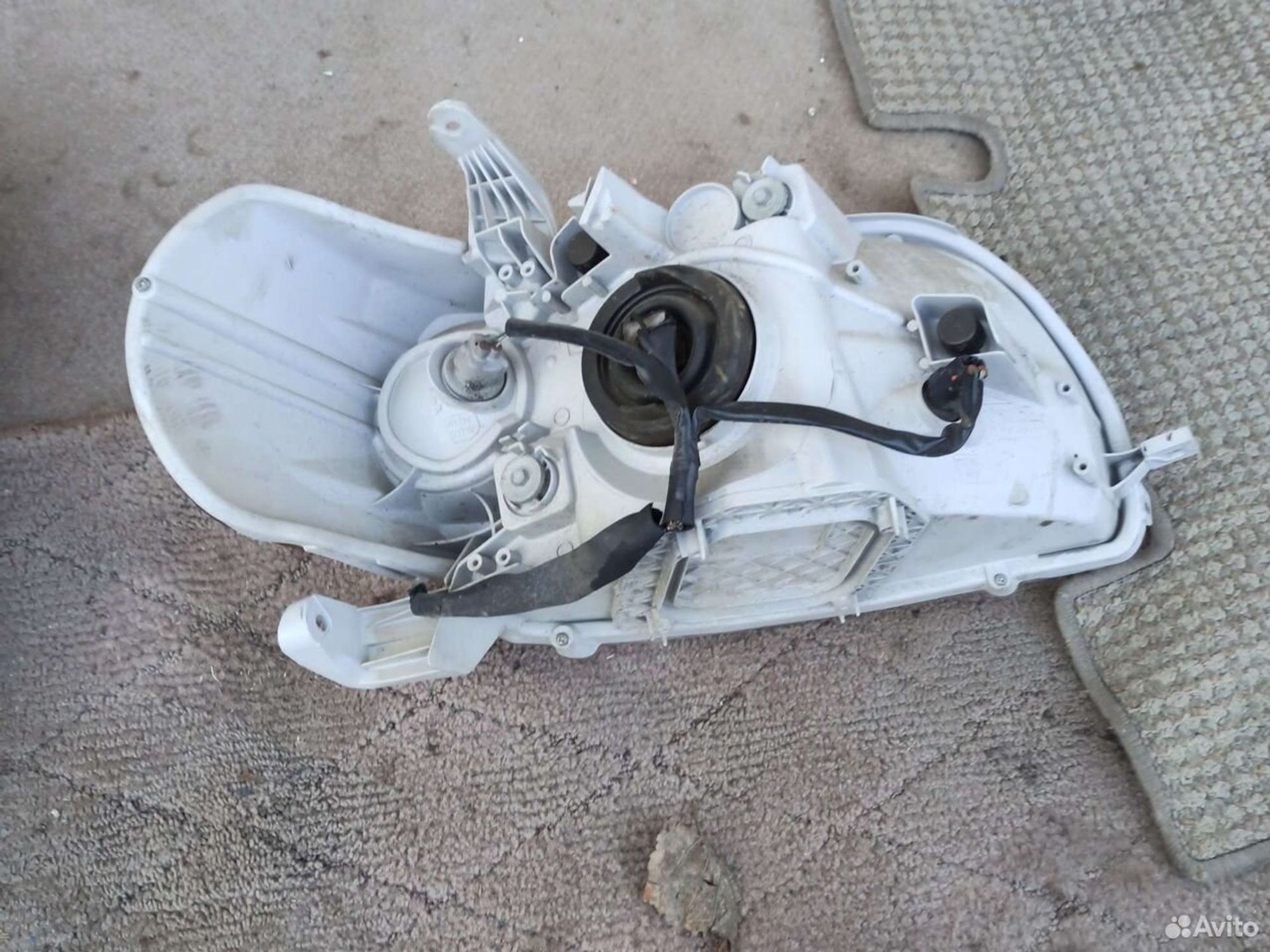 Фары Toyota Porte nnp10, 5700 рублей, Ленина