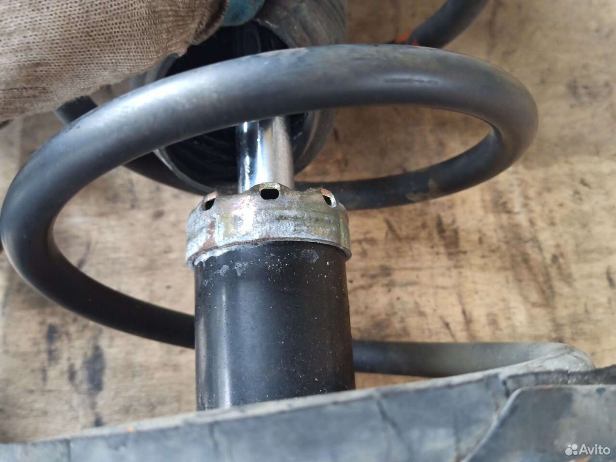 Стойки передние пара Mazda Premacy cp8w, 7500 рублей, Ленина