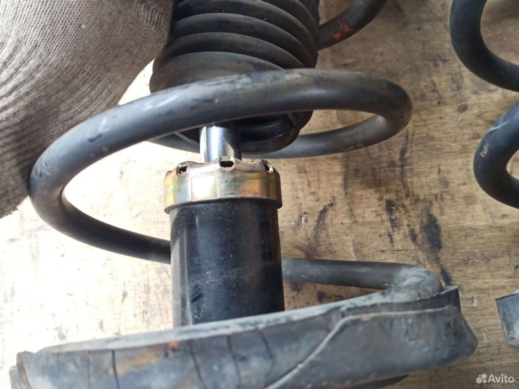 Стойки передние пара Mazda Premacy cp8w, 7500 рублей, Ленина