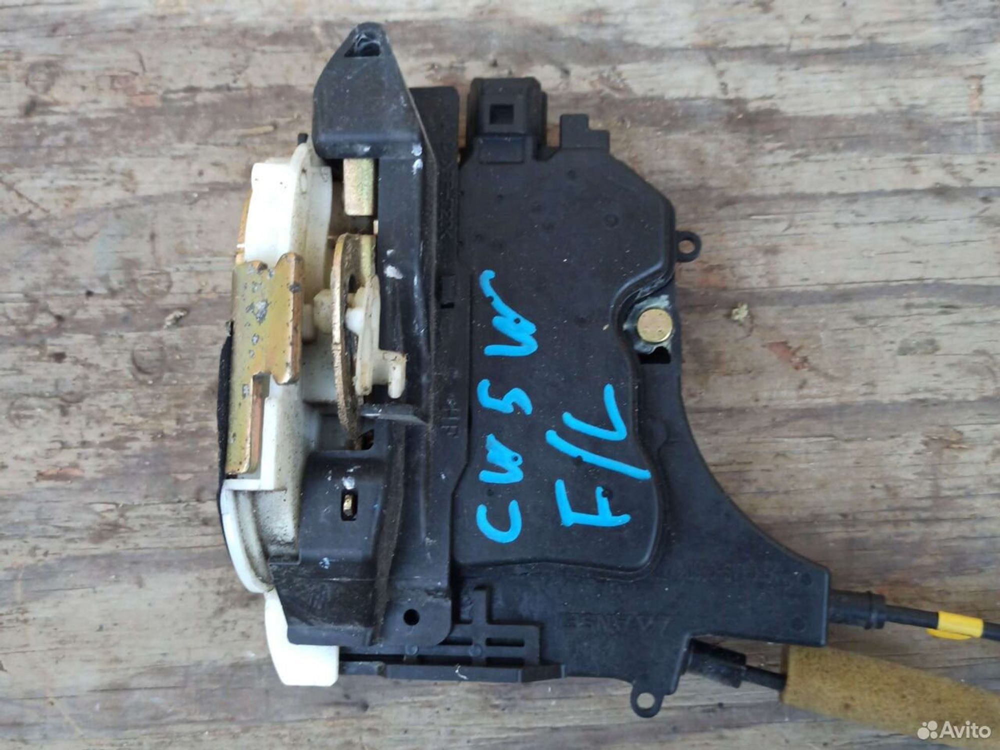 Замок двери Mitsubishi Outlander XL передний левый, 800 рублей, Ленина