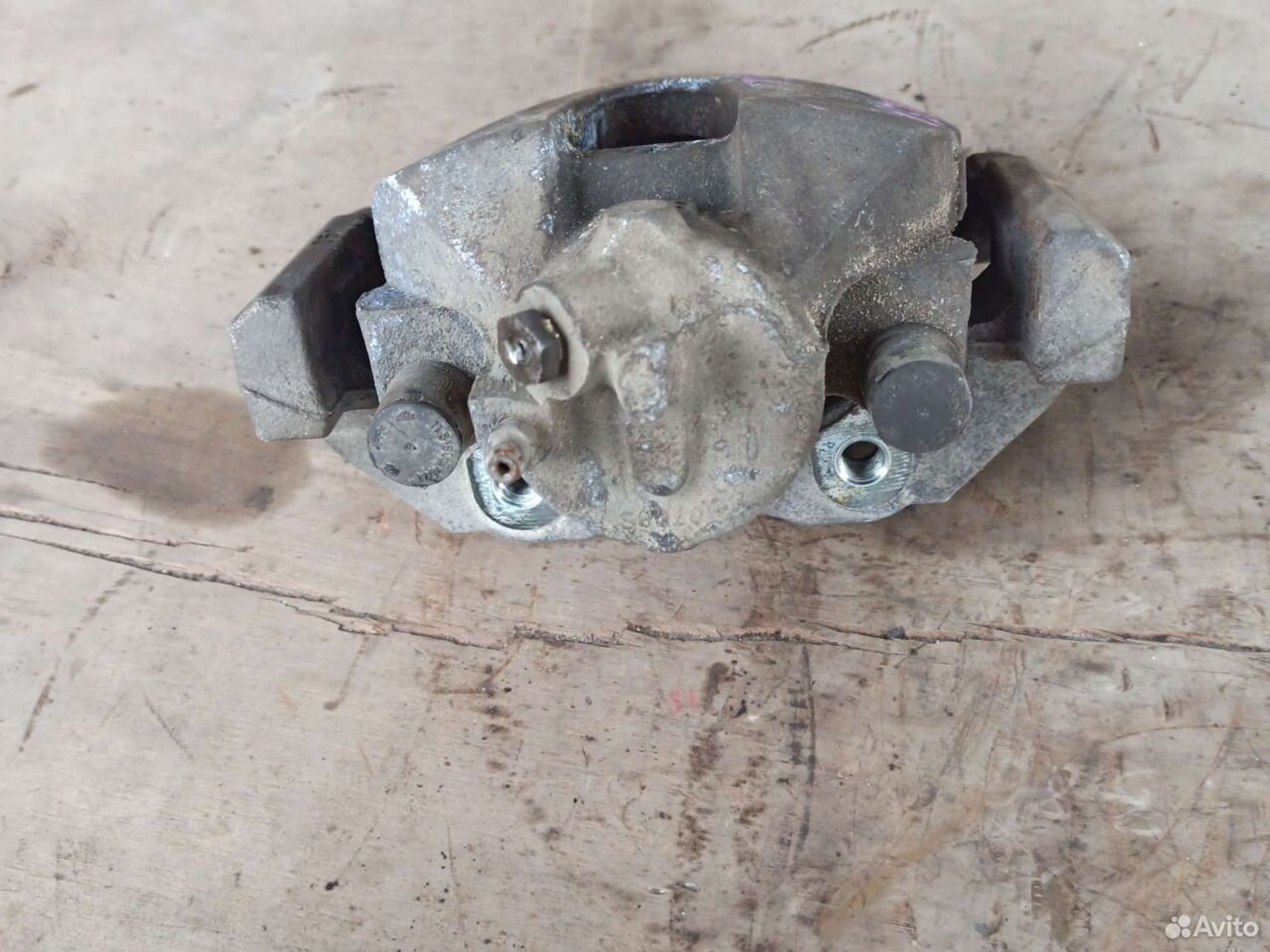 Суппорт Mazda 3 BK передний левый, 700 рублей, Ленина