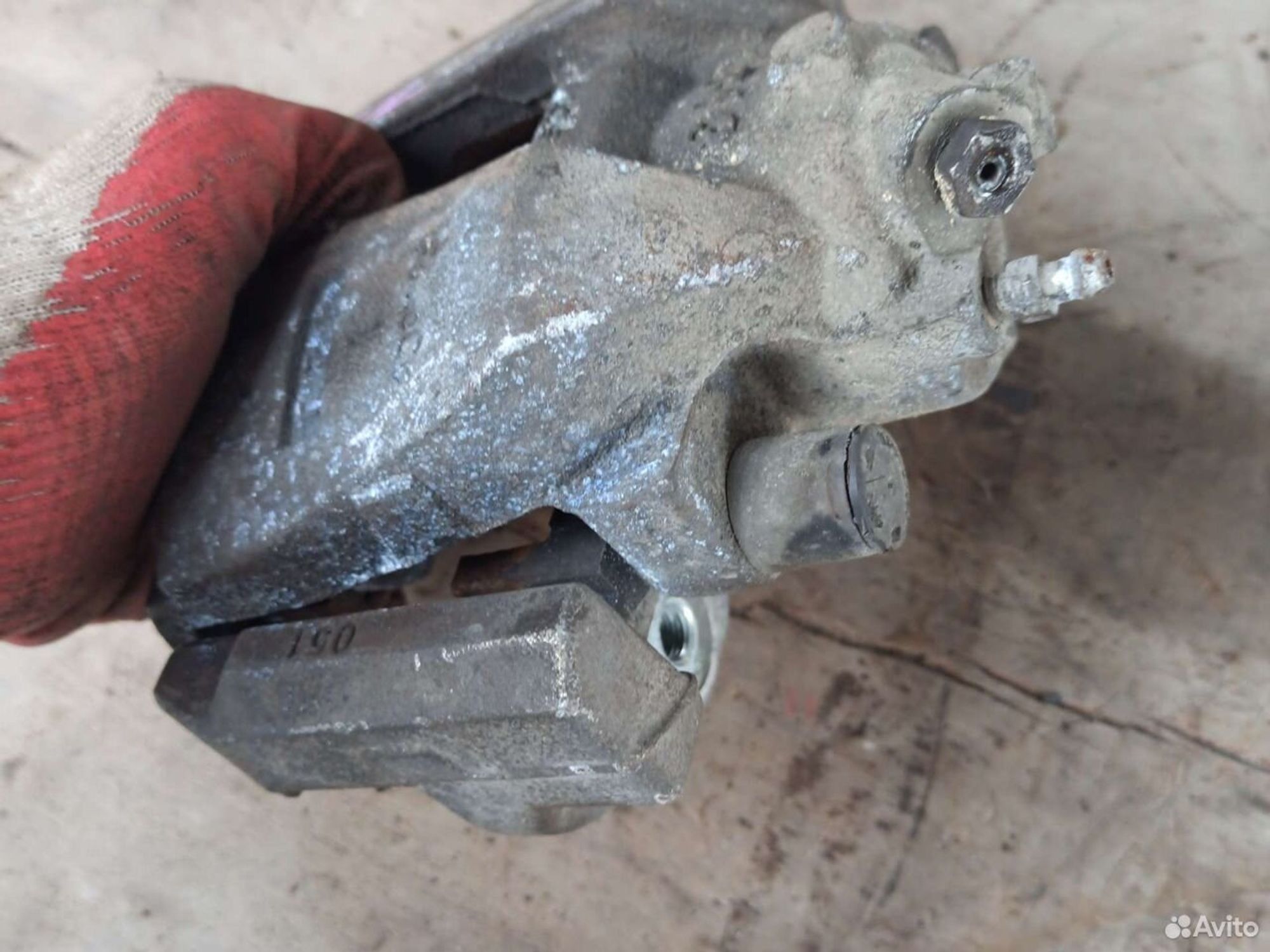 Суппорт Mazda 3 BK передний левый, 700 рублей, Ленина