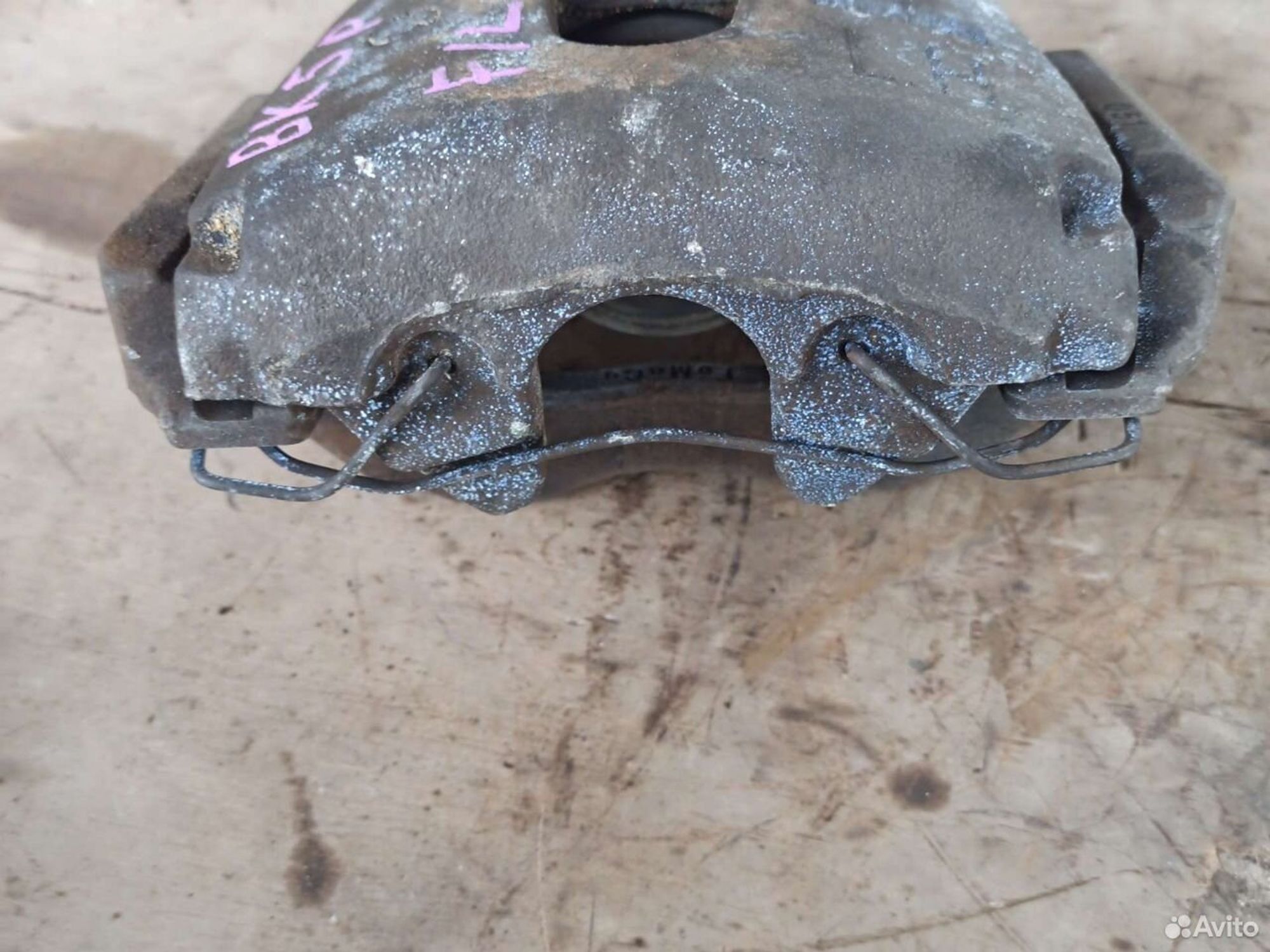 Суппорт Mazda 3 BK передний левый, 700 рублей, Ленина