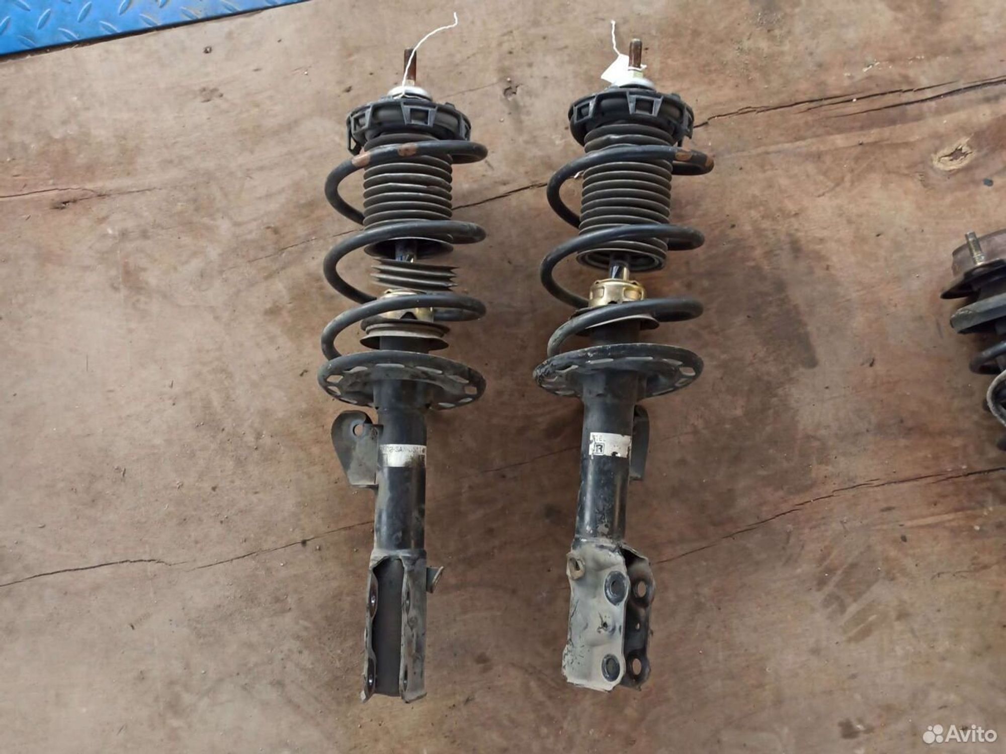 Стойки Honda Fit GD1 пара, 5000 рублей, Ленина