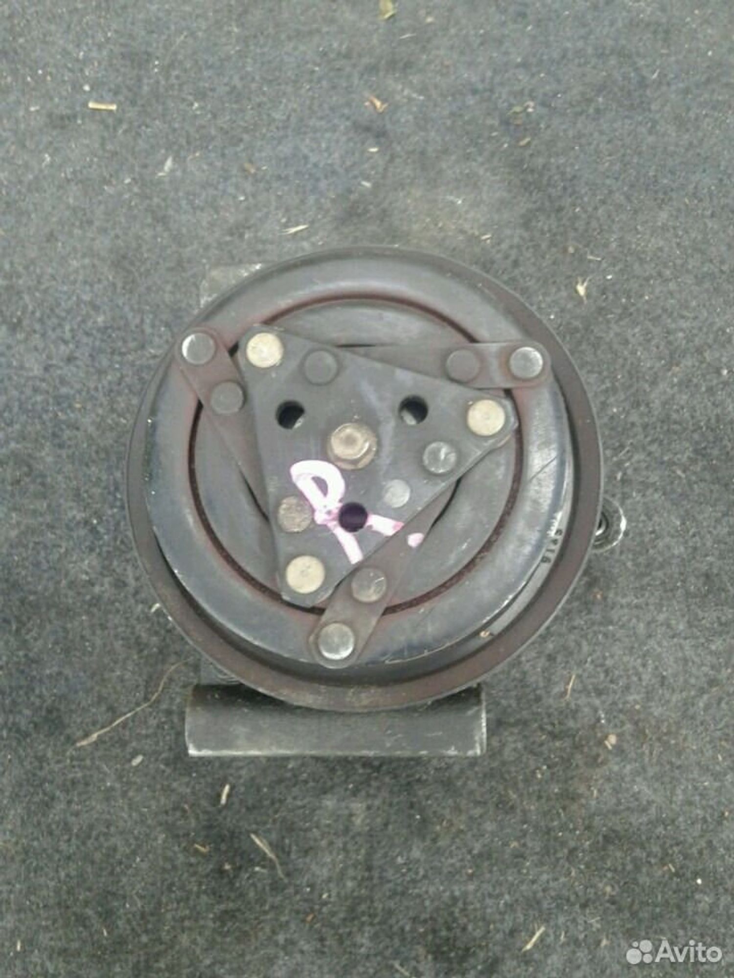 Компрессор кондиционера Nissan cedric vq25dd, 2500 рублей, Ленина