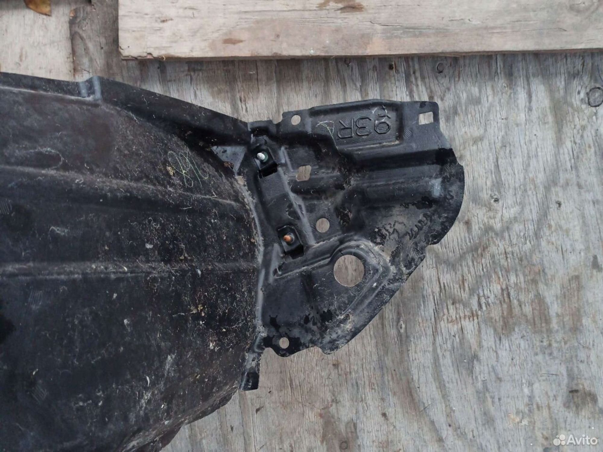 Подкрылок Toyota Aqua передний правый, 900 рублей, Ленина